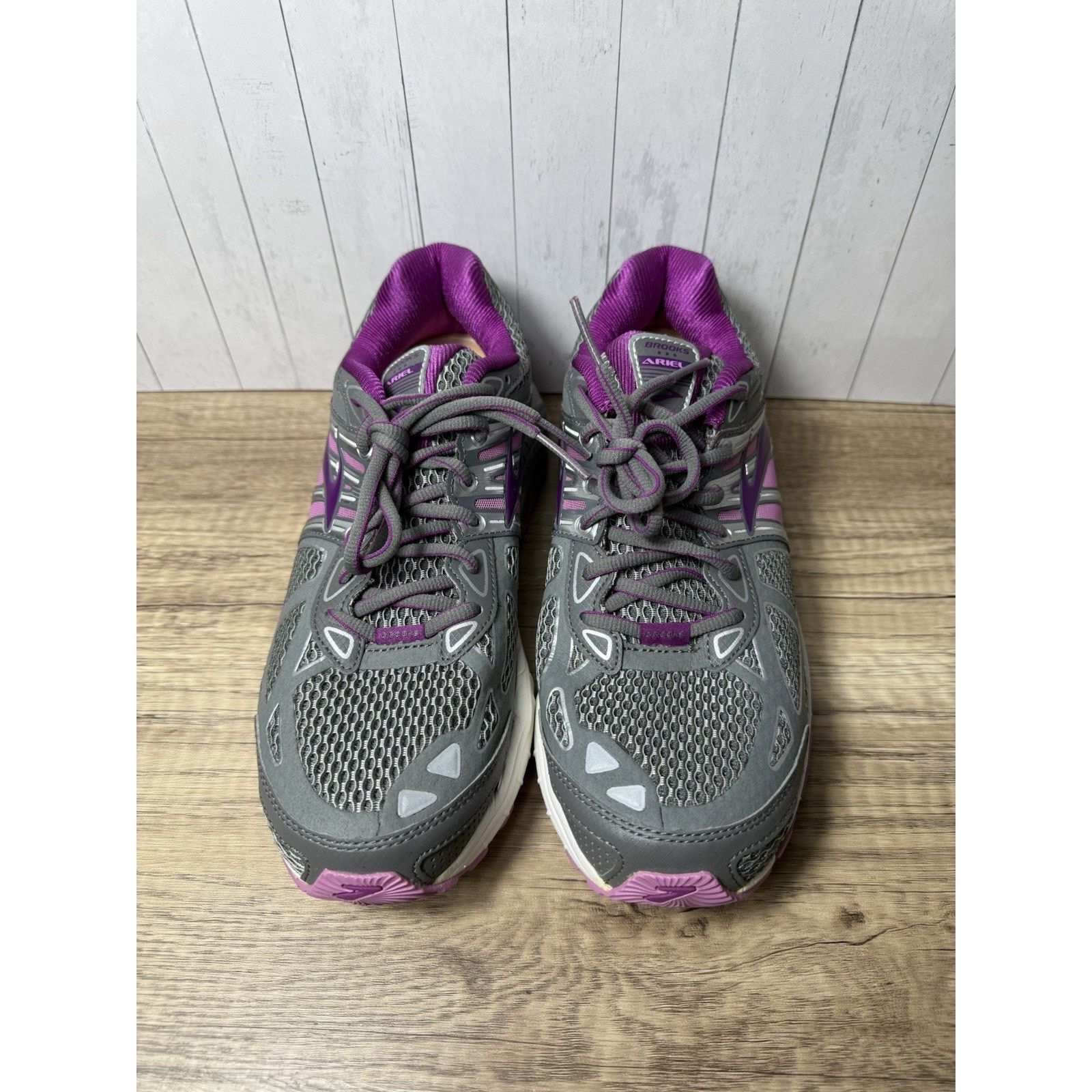 Brooks Brooks Ariel 14 Grey/Pink/Purple Size 11 W 9.5 M VVNDS Size US 11 / IT 41 - 4 Thumbnail