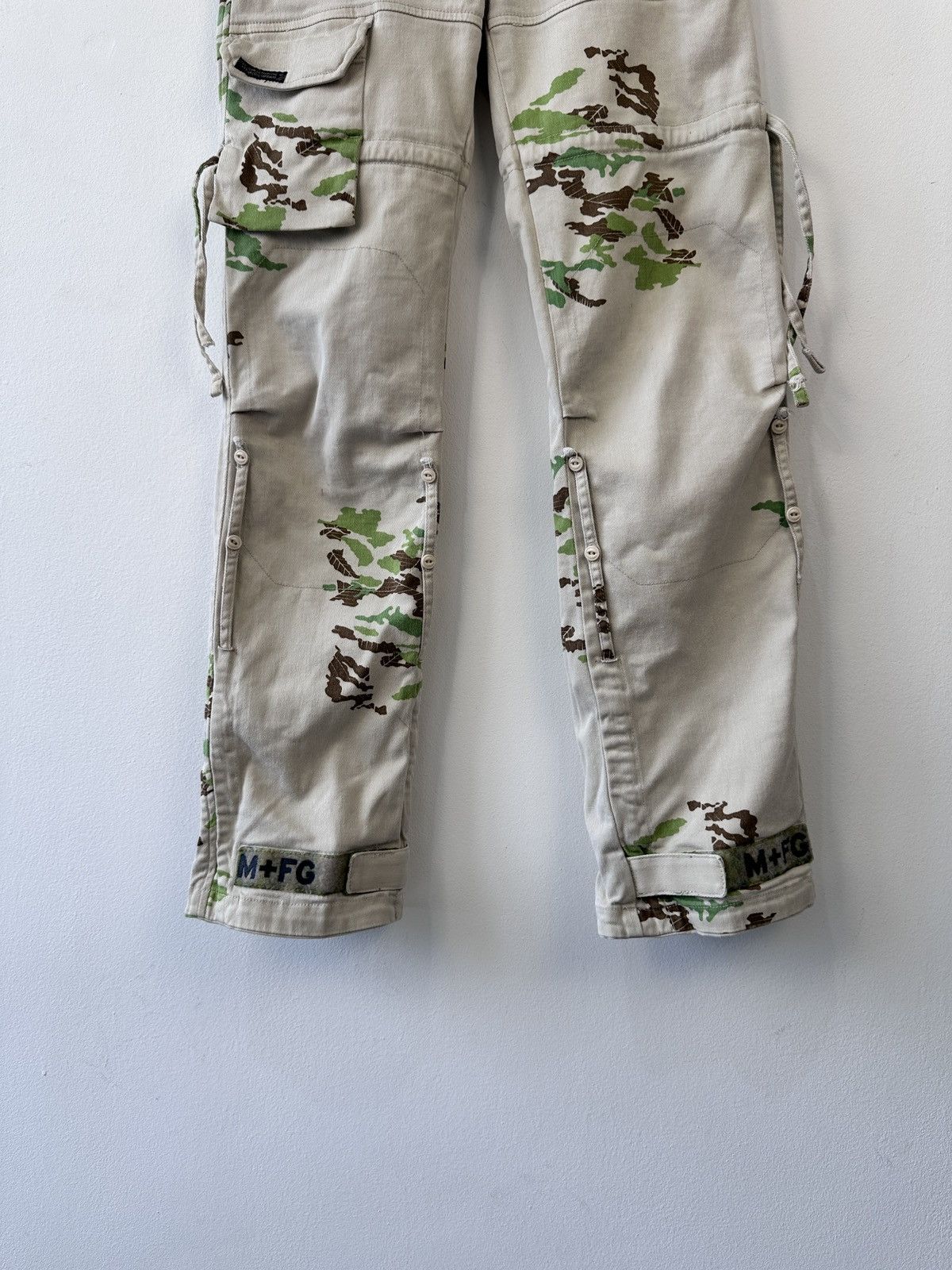 Marithe + Francois Girbaud Vtg Marithe Francois Girbaud Archive CargoPants Y2K Techwear Size 26" / US 2 / IT 38 - 4 Thumbnail