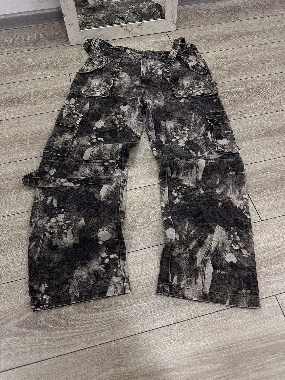 Japanese Brand Baggy Gray Multipocket Cargo Y2K Style Size US 32 / EU 48 - 4 Thumbnail