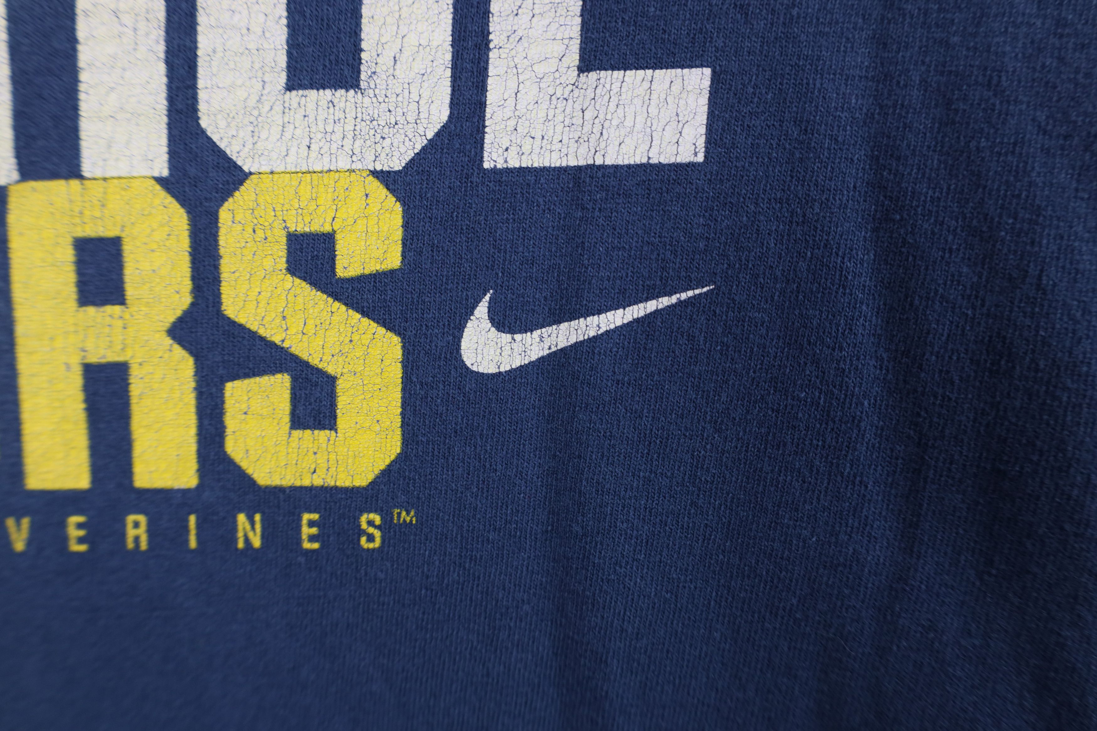 Nike Vintage Nike Scott Mini Swoosh University Michigan T-Shirt Size US XL / EU 56 / 4 - 5 Thumbnail