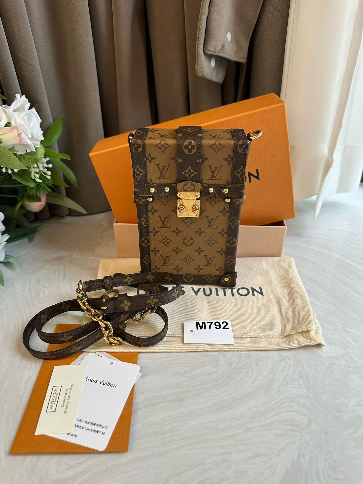 Louis Vuitton Pre-loved Bag Very good condition Size ONE SIZE - 1 Thumbnail