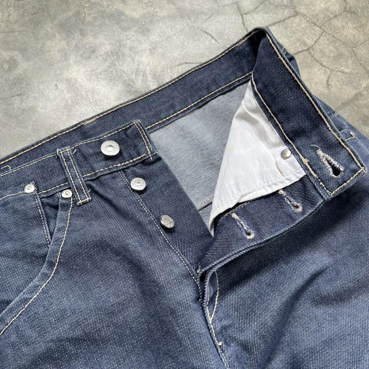 Levi's Vintage Levi’s Engineered Distreesed Jeans Size US 29 - 11 Thumbnail