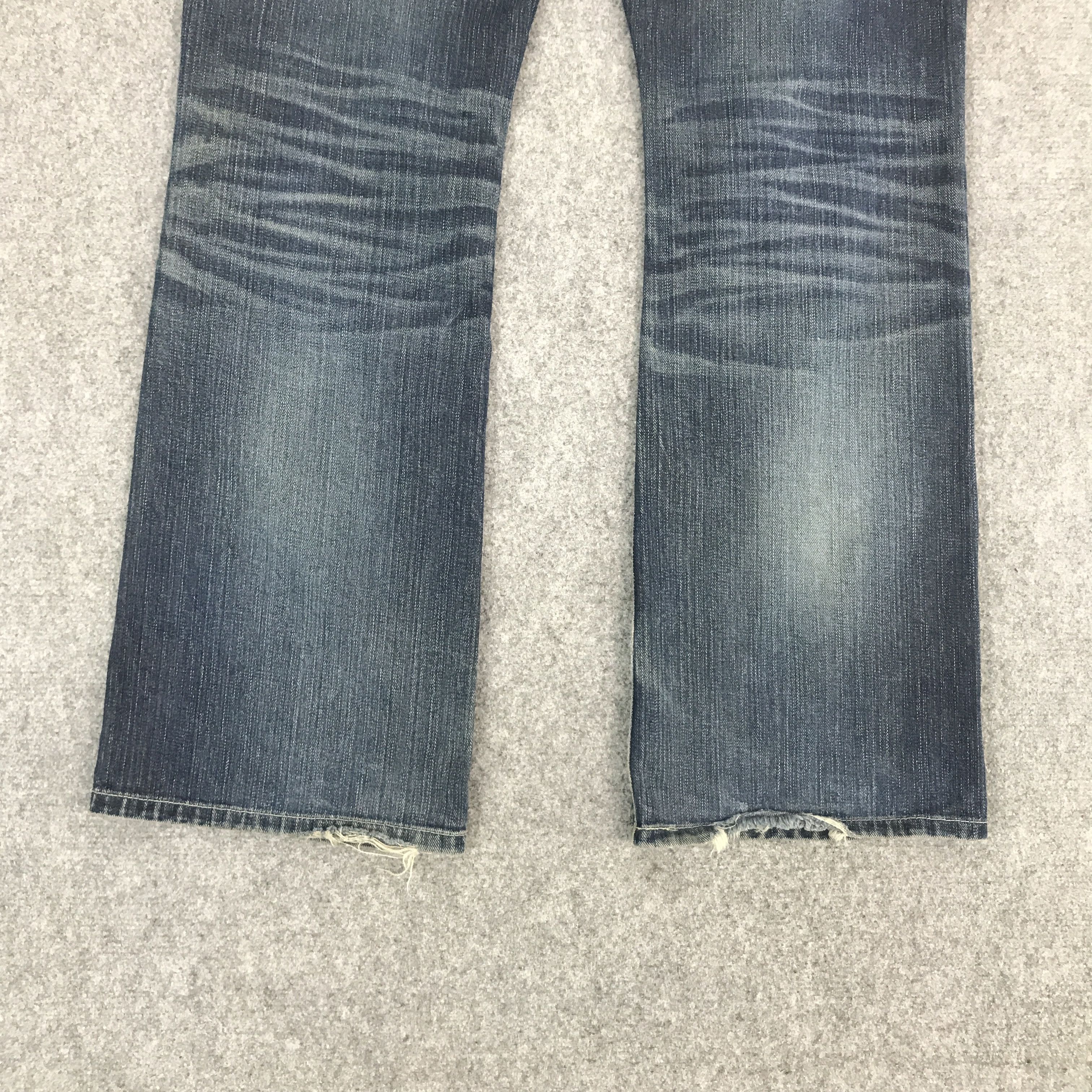 Lee FLARE LEE RIDERS DISTRESSED DENIM PANTS Size US 33 - 6 Thumbnail