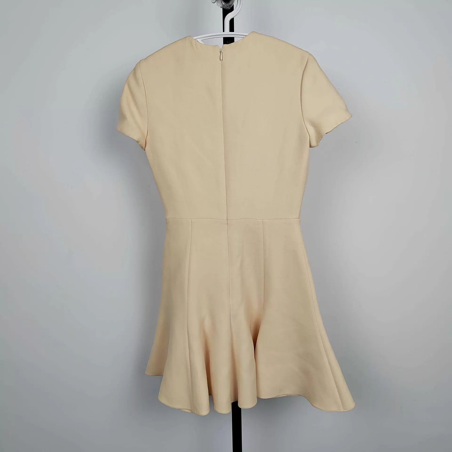 Dior Dior Light Yellow Roundneck Dress 36 95 New Size XS / US 0-2 / IT 36-38 - 2 Thumbnail