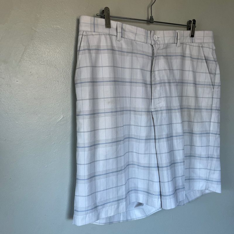 Designer Kirkland Signature Men's White Plaid Shorts Size 36 Size US 36 / EU 52 - 3 Thumbnail