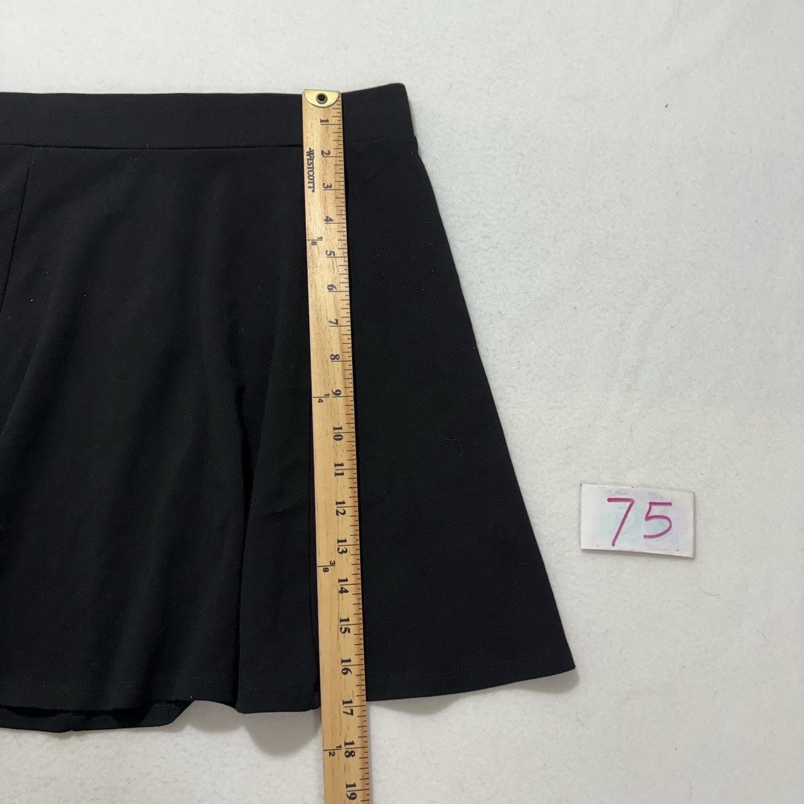 H&M H&M Medium Mini Skirt Black Lightweight Zipper Back Size 30" / US 8 / IT 44 - 12 Thumbnail
