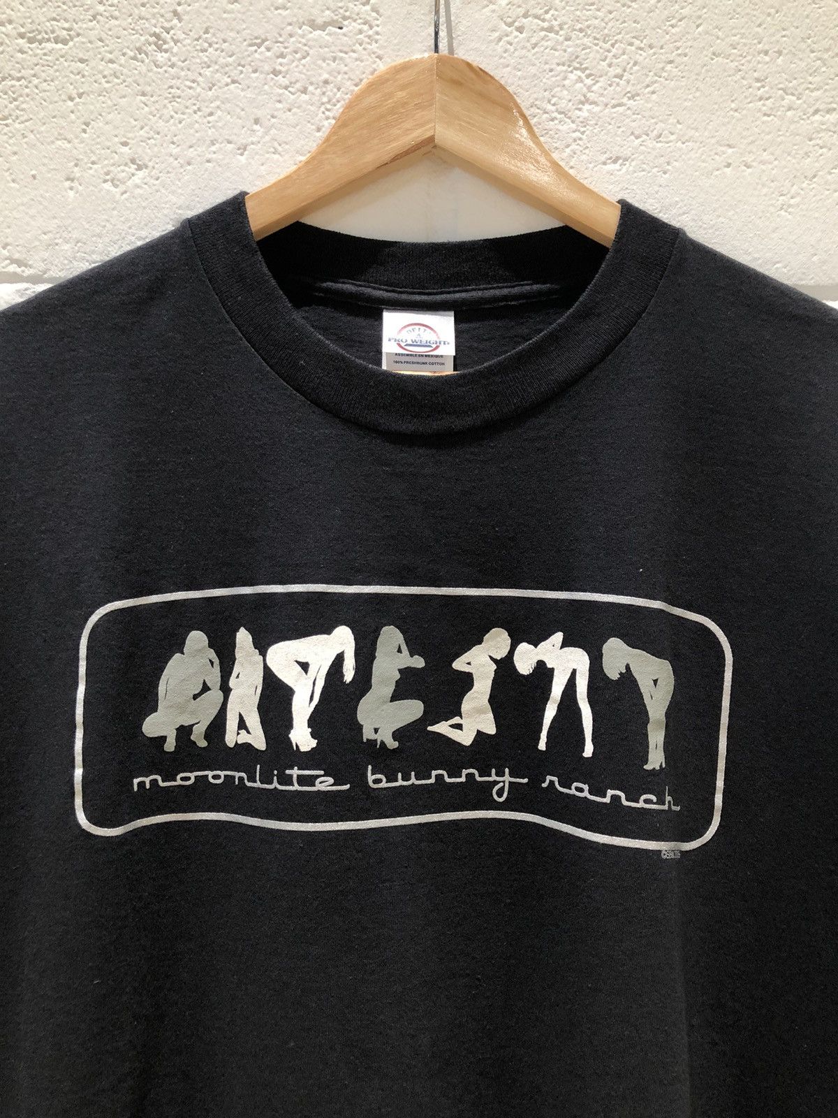 Delta Moonlite Bunny Ranch SBW©️2006 T-Shirt Size US XL / EU 56 / 4 - 3 Thumbnail