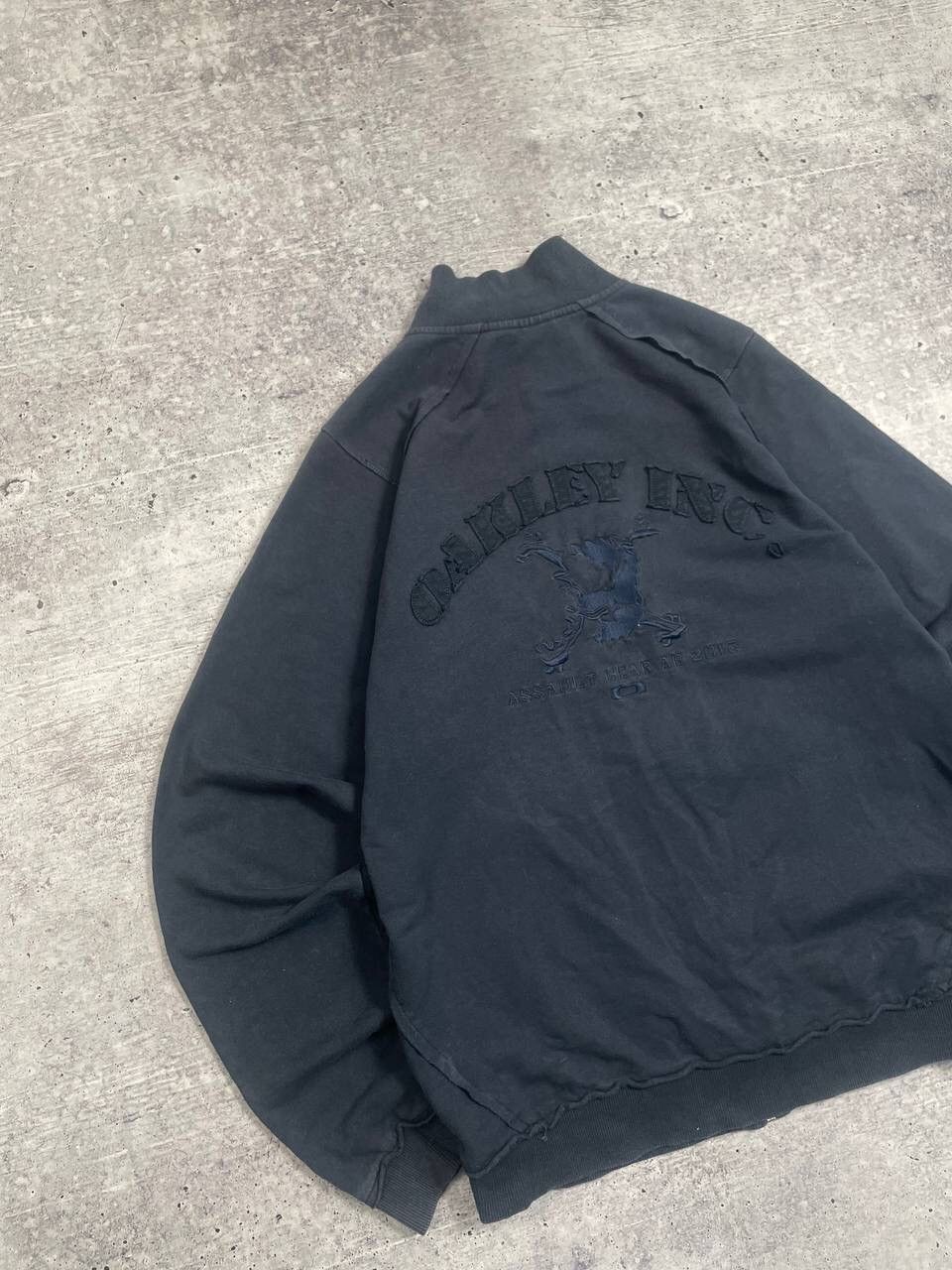 Oakley Vintage Oakley Inc Big Logo Zip Sweatshirt Y2K Size US M / EU 48-50 / 2 - 2 Thumbnail