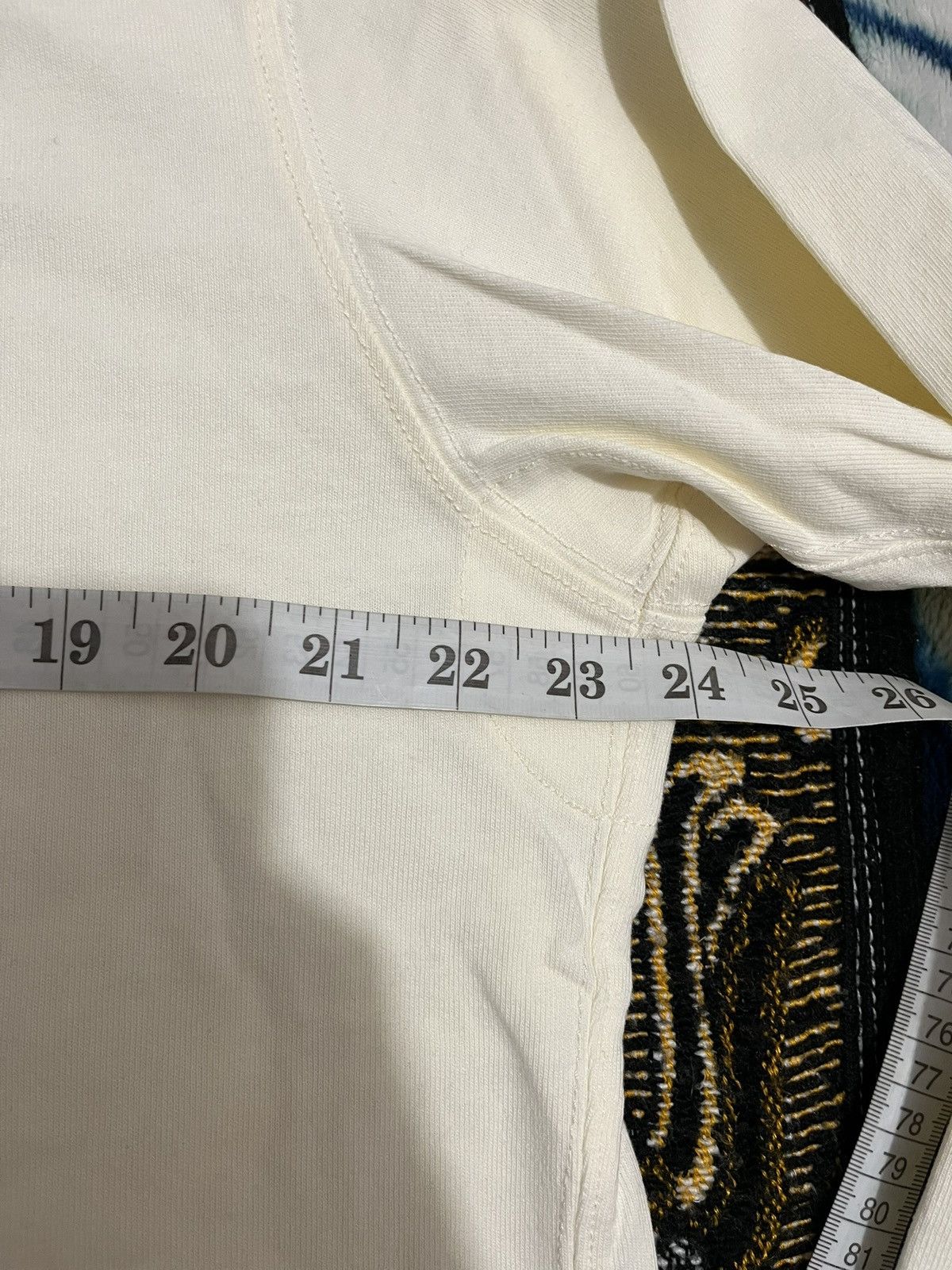 JW Anderson × Uniqlo Jwa x uniqlo cream polo Size US M / EU 48-50 / 2 - 3 Thumbnail