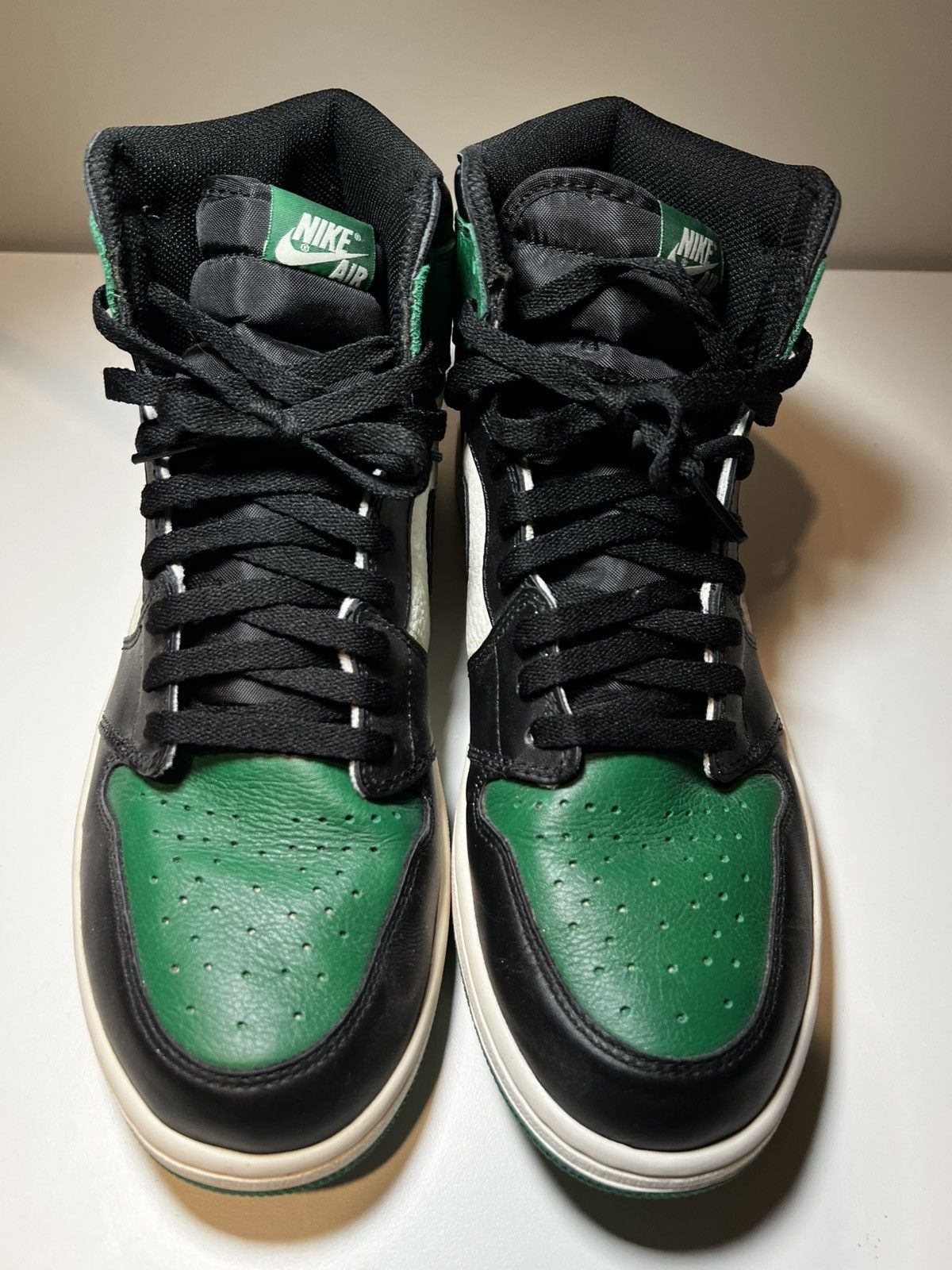 Nike Jordan 1 Pine Green 1.0 Size US 12 / EU 45 - 3 Thumbnail