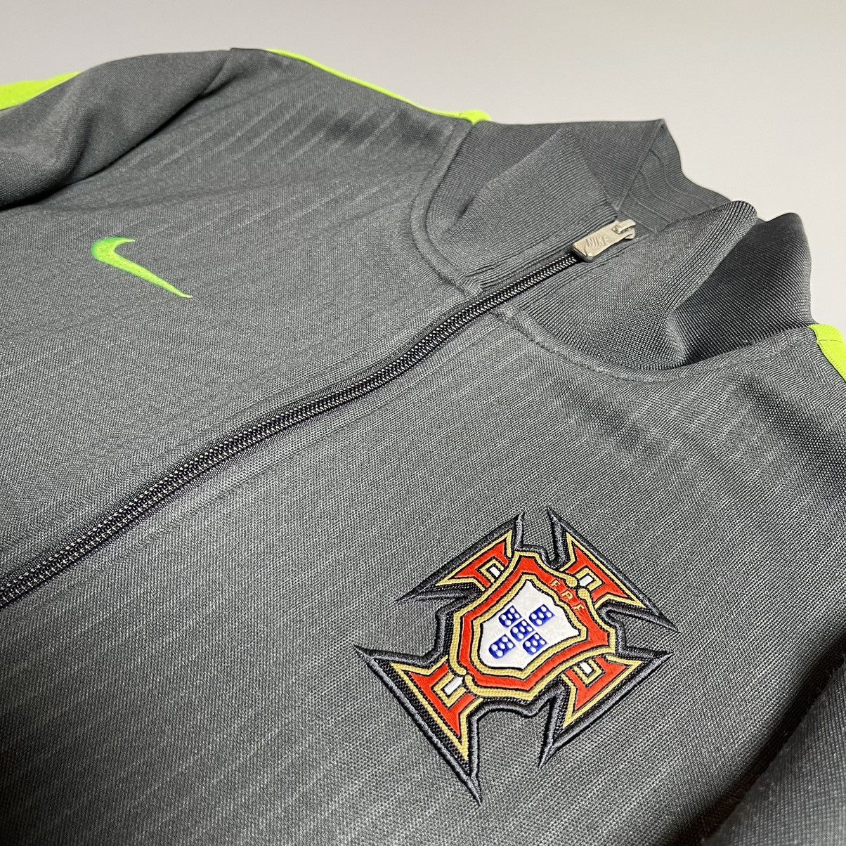 Nike × Vintage PORTUGAL NIKE N98 2012/2013 FOOTBALL ANTHEM TRACK TOP Size US L / EU 52-54 / 3 - 3 Thumbnail