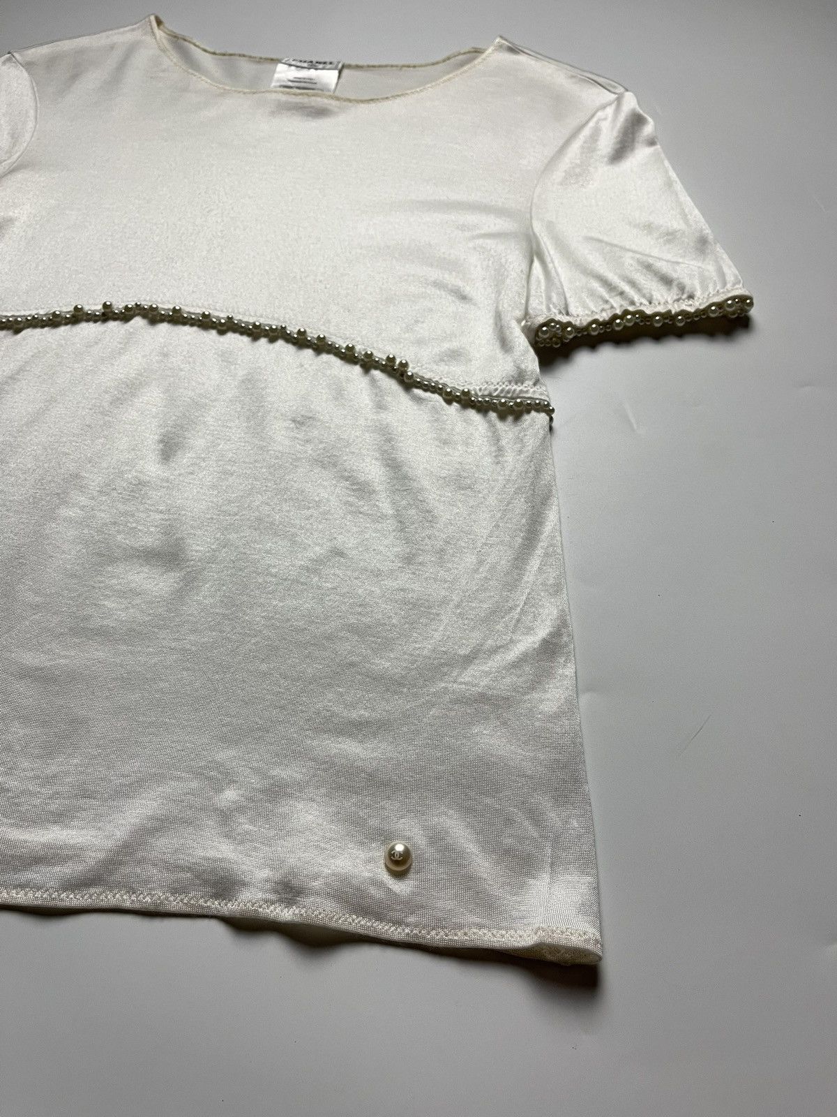 Chanel CHANEL 2016 Pearl Embellished Short Sleeve Top - Cream Size XXS / US 00 / IT 34 - 6 Thumbnail