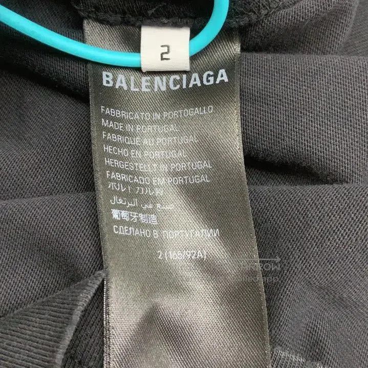 Balenciaga Balenciaga Flame Logo Casual Short Sleeve T. Size US L / EU 52-54 / 3 - 3 Thumbnail