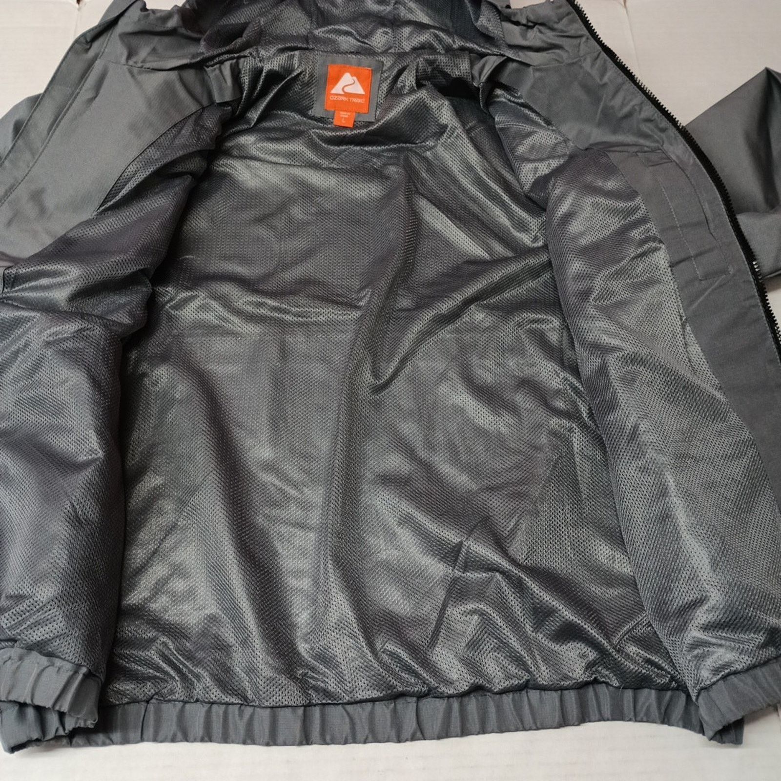 Other Ozark Trail Windbreaker Jacket Men's Size L Gray Zip Pockets Size US L / EU 52-54 / 3 - 8 Thumbnail
