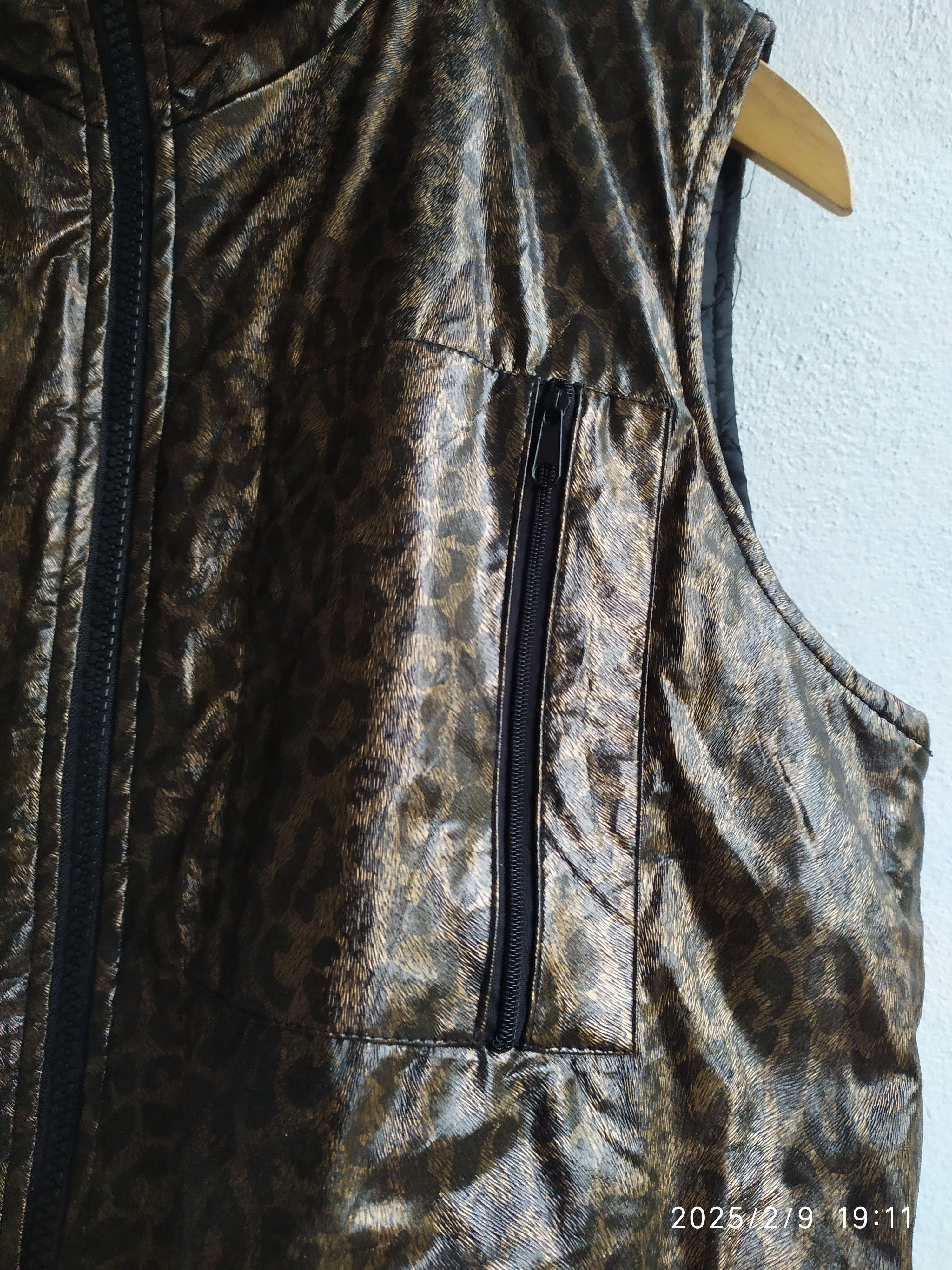 If Six Was Nine × Japanese Brand × Le Grande Bleu (L.G.B.) Cherry Leopard ifsix Lgb Vest Size US M / EU 48-50 / 2 - 4 Thumbnail