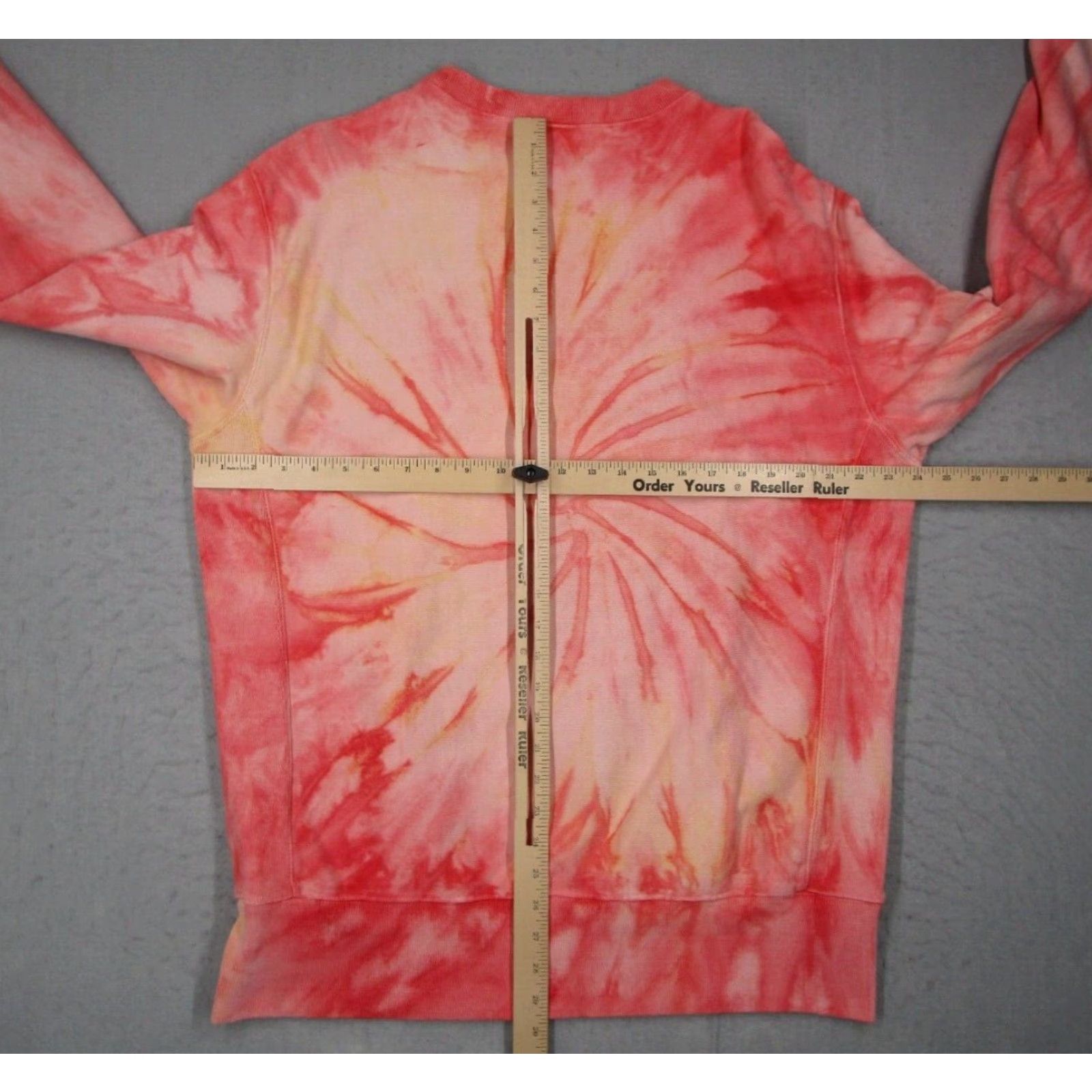 Champion VINTAGE Champion Sweatshirt Mens 2XL XXL Pink Tie Dye Reverse Weave Pullover Shirt Mens Pink Tie Dye Reverse Weave Sweatshirt Size US XXL / EU 58 / 5 - 5 Thumbnail