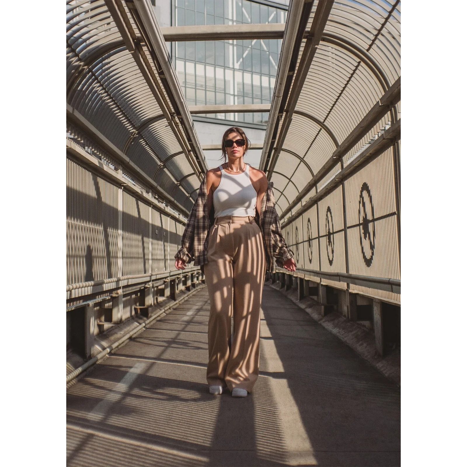 Other New W/Tag Favorite Daughter Beige Wide Leg Pants US 14 Size 36" / US 14 / IT 50 - 4 Thumbnail