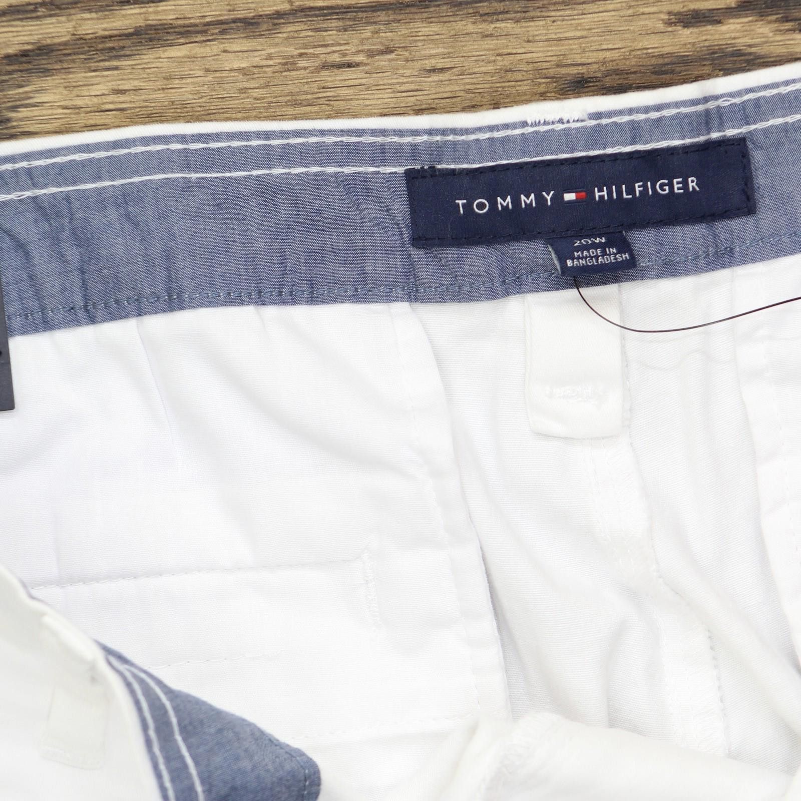 Tommy Hilfiger Nwt Tommy Hilfiger Casual Bermuda Shorts W3rw0236 White 20w Size 42" / US 20 - 6 Thumbnail