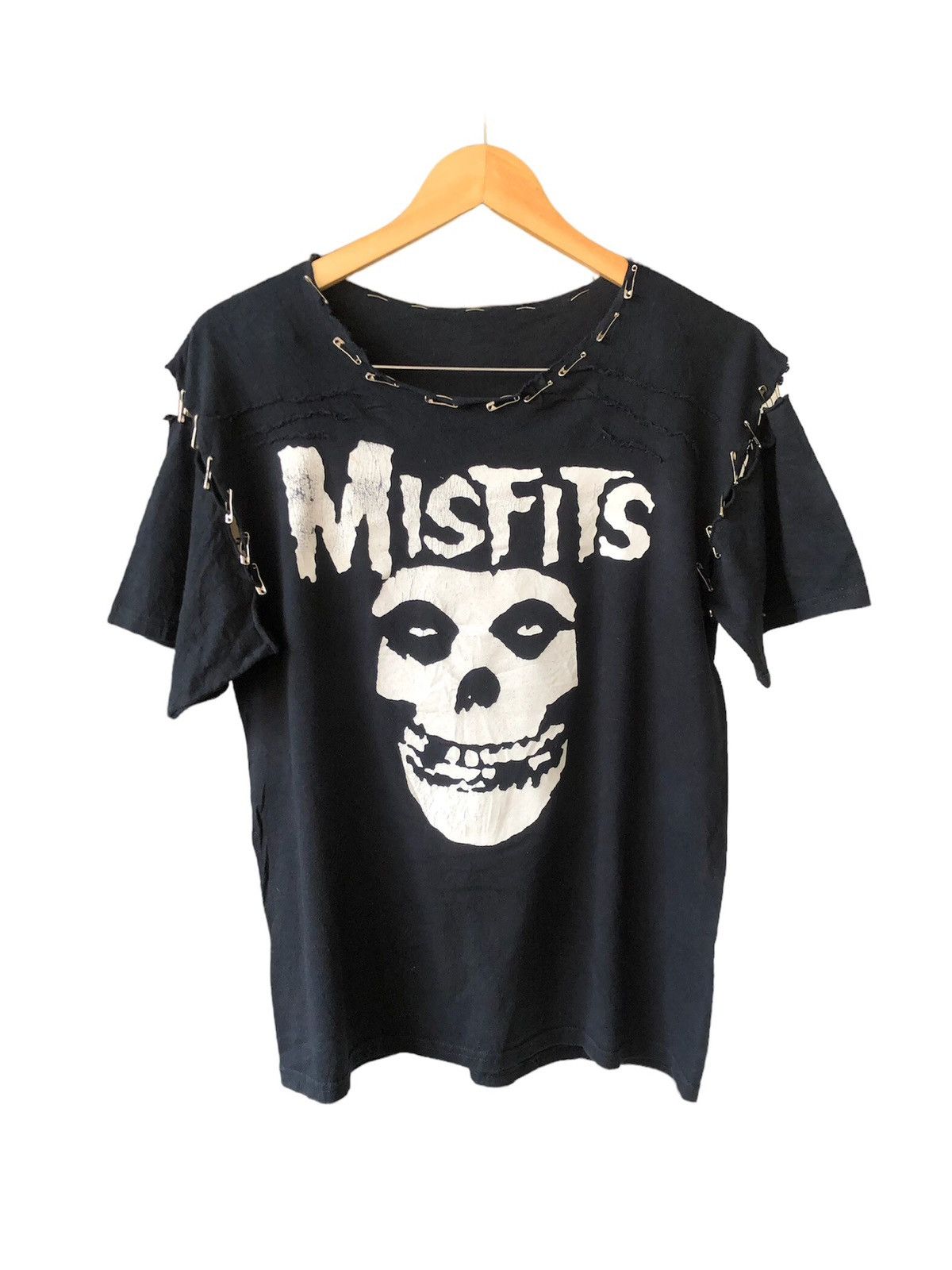 Misfits Rare Vintage Misfits Bondage Punk Distressed Tshirt Size US S / EU 44-46 / 1 - 3 Thumbnail