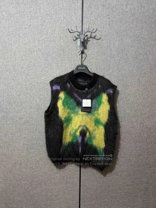 Louis Vuitton Louis Vuitton Black Knit Sweater with Logo Embroidery . Size US S / EU 44-46 / 1 - 1 Thumbnail