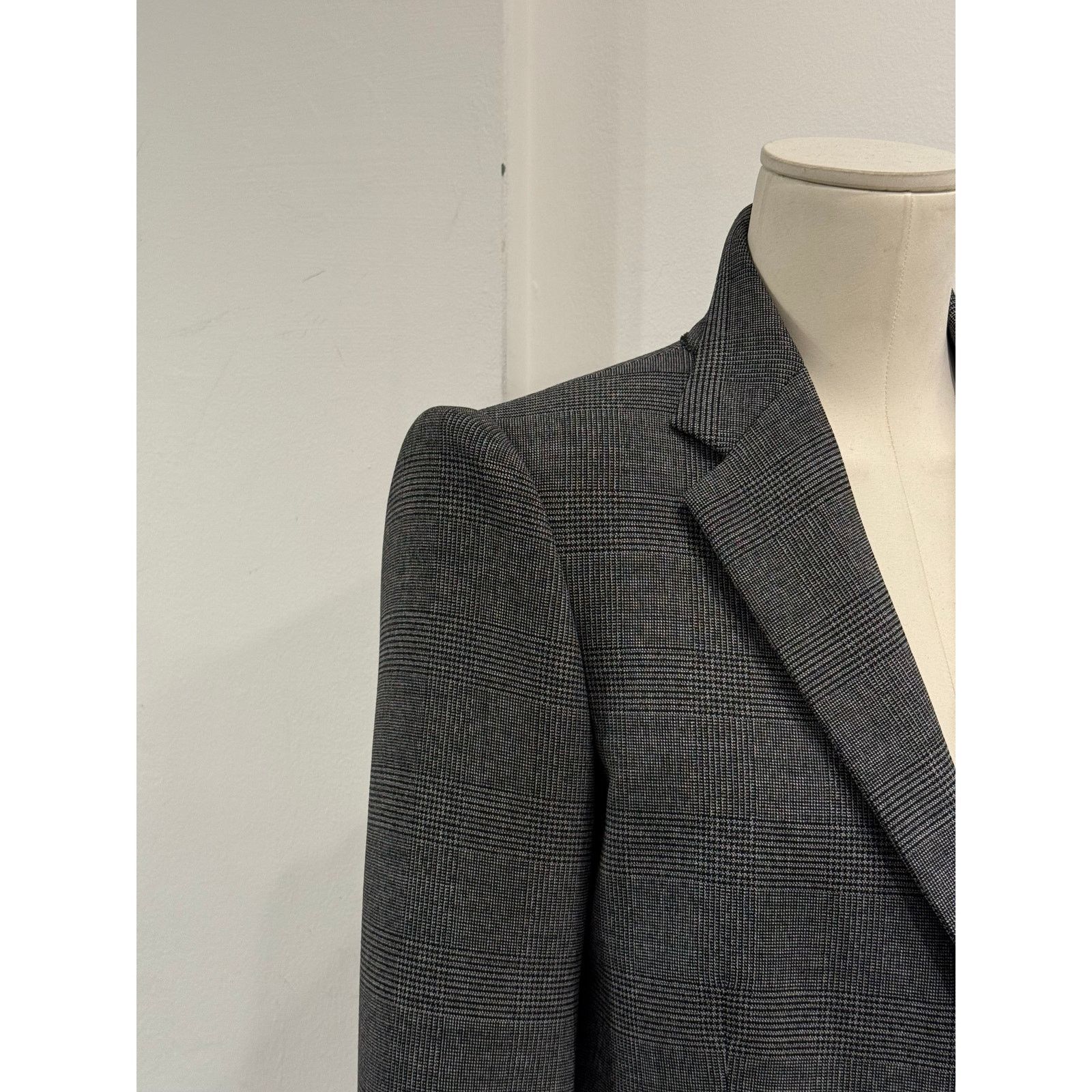 Balenciaga 2019 Balenciaga runway suspended shoulder blazer jacket Size US S / EU 44-46 / 1 - 6 Thumbnail