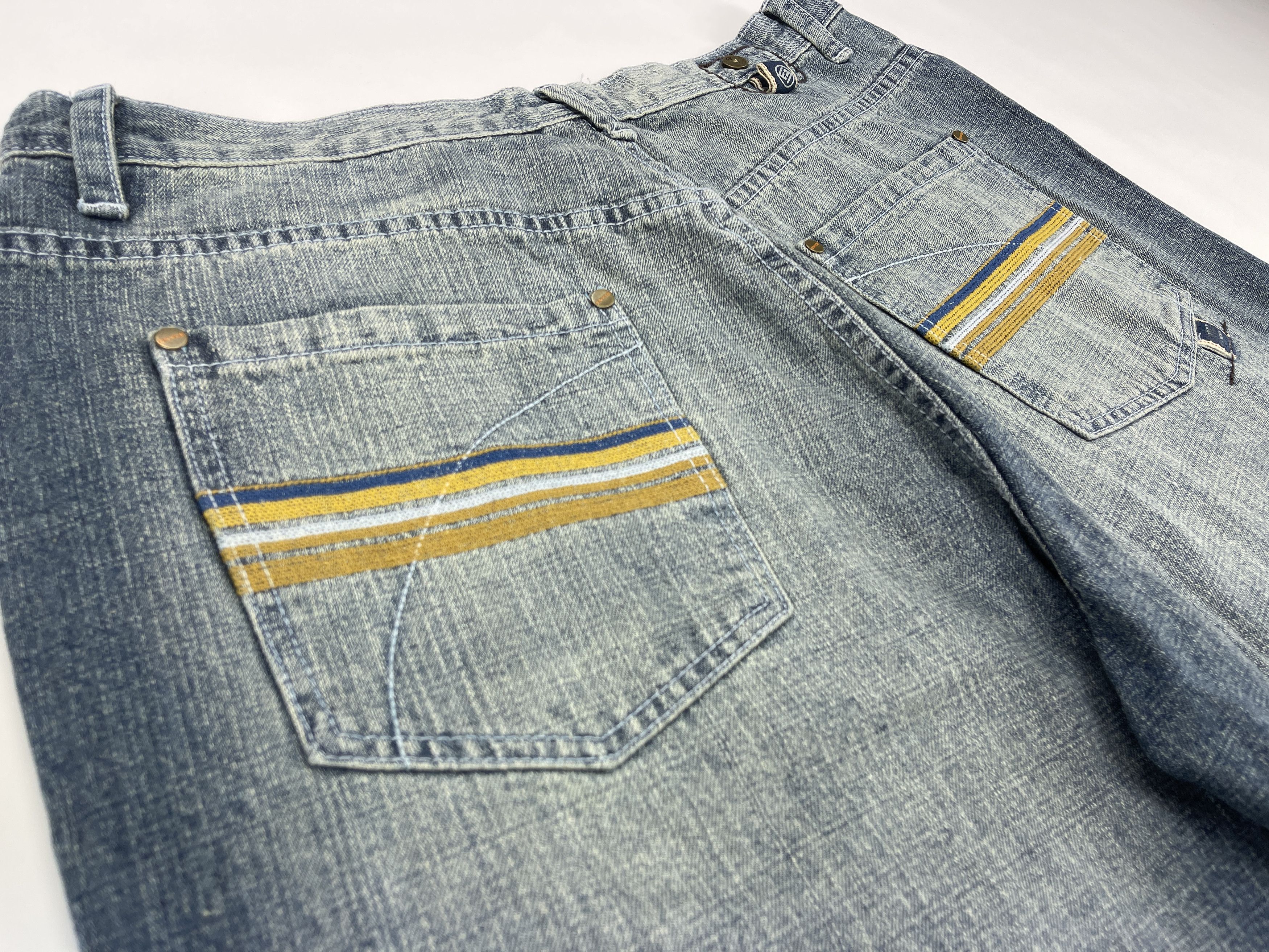 Enyce Enyce jeans shorts, vintage baggy denim, 90s hip-hop 36 Size US 36 / EU 52 - 6 Thumbnail