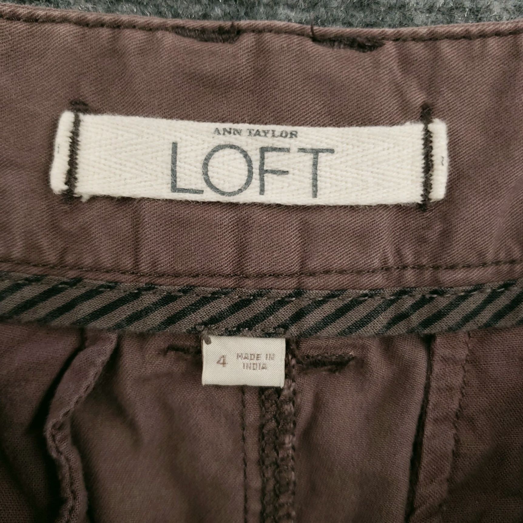 Ann Taylor Ann Taylor Loft Shorts Womens 4 Brown Chino Mid Rise Preppy Flat Front Cotton Shirt? Size 24" / US 00 / IT 34 - 3 Thumbnail
