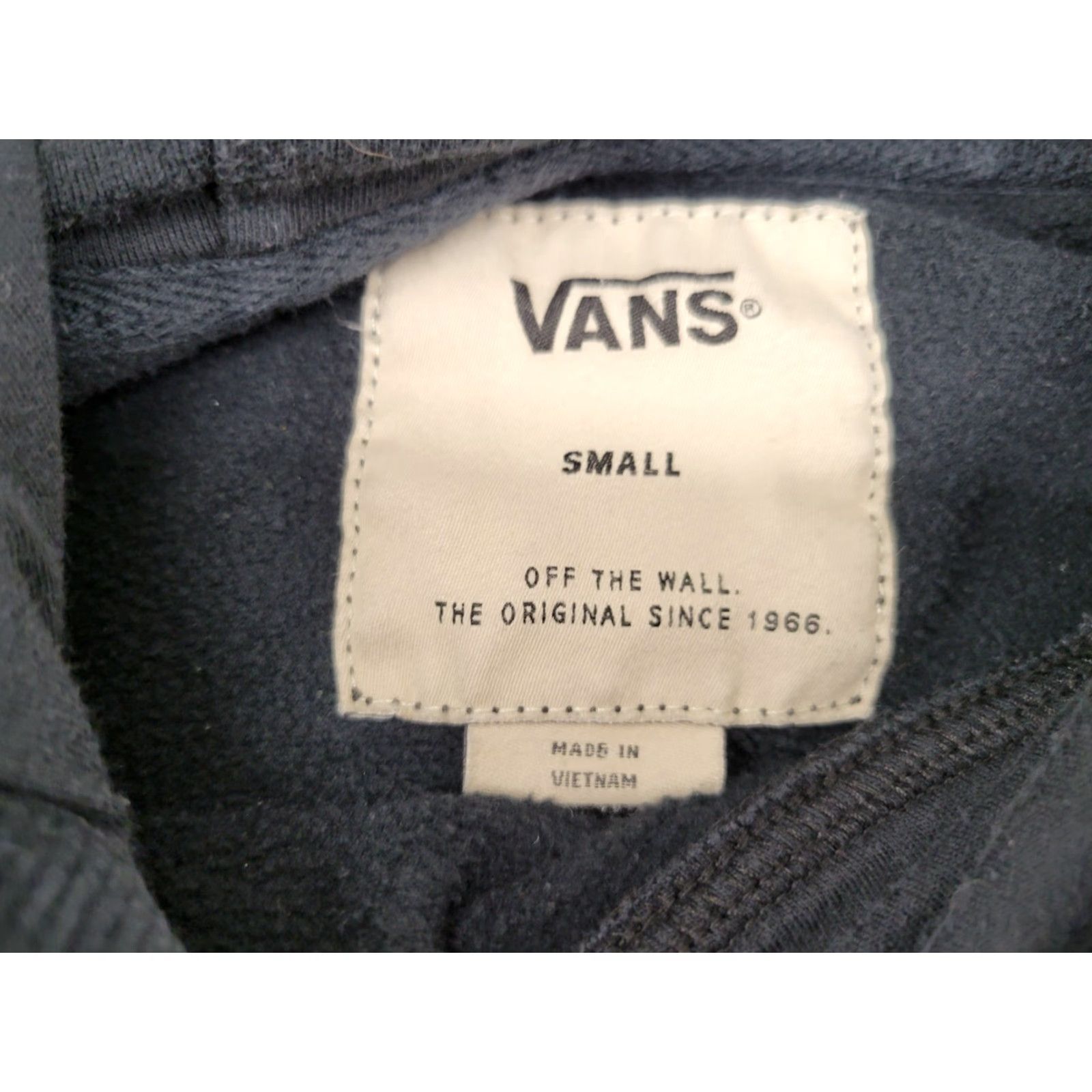 Vans VANS Hoodie Men’s Small Black Pullover Faded Vintage (if applicable) Size US S / EU 44-46 / 1 - 7 Thumbnail