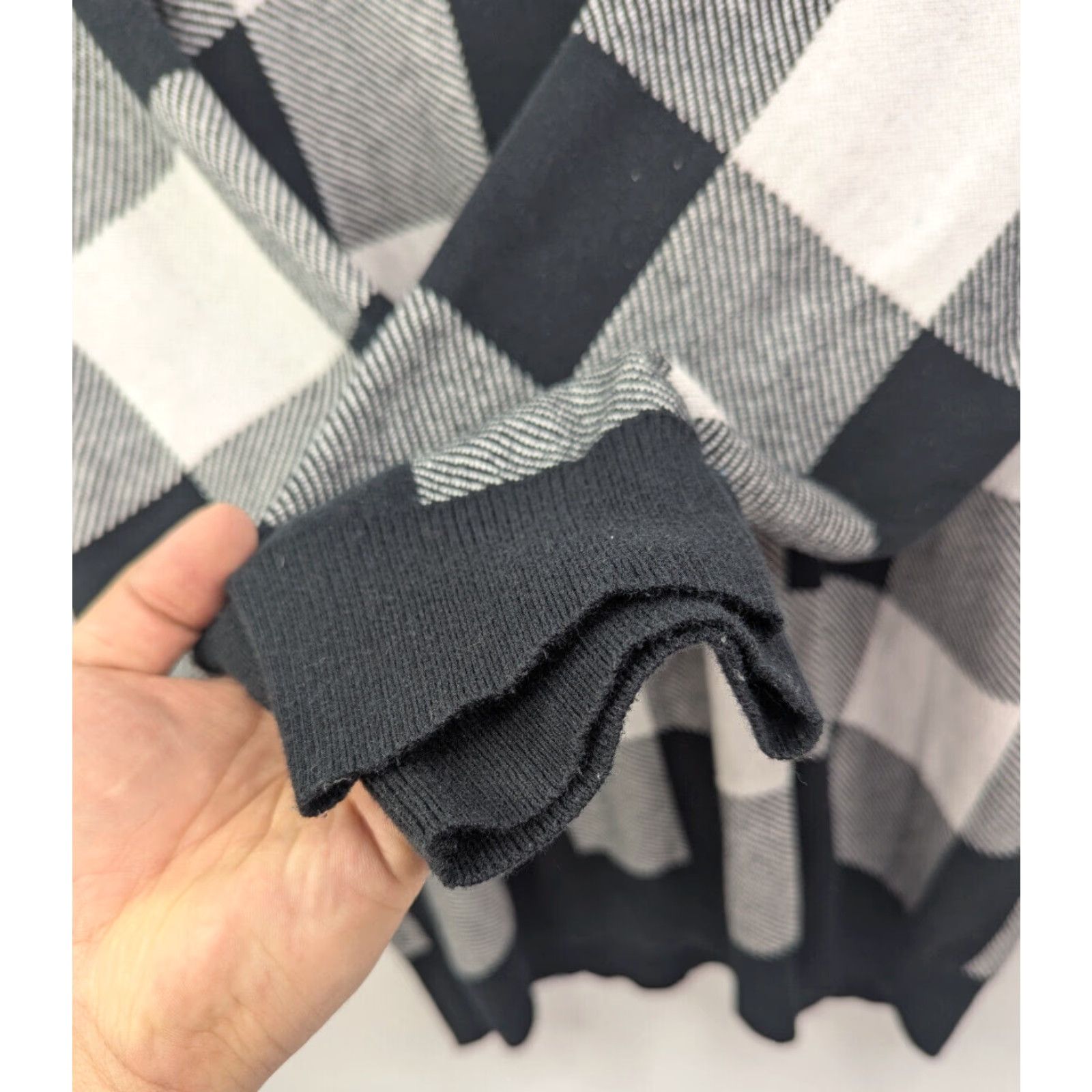 Torrid Torrid Womens Sweater Pullover Raglan Black/White Buffalo Plaid Size 4X Cotton Knit Size XXL / US 16-18 / IT 52-54 - 3 Thumbnail