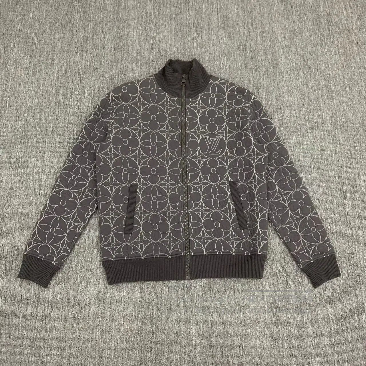 Louis Vuitton Louis Vuitton Black Monogram Padded Jacket. Size US M / EU 48-50 / 2 - 1 Thumbnail