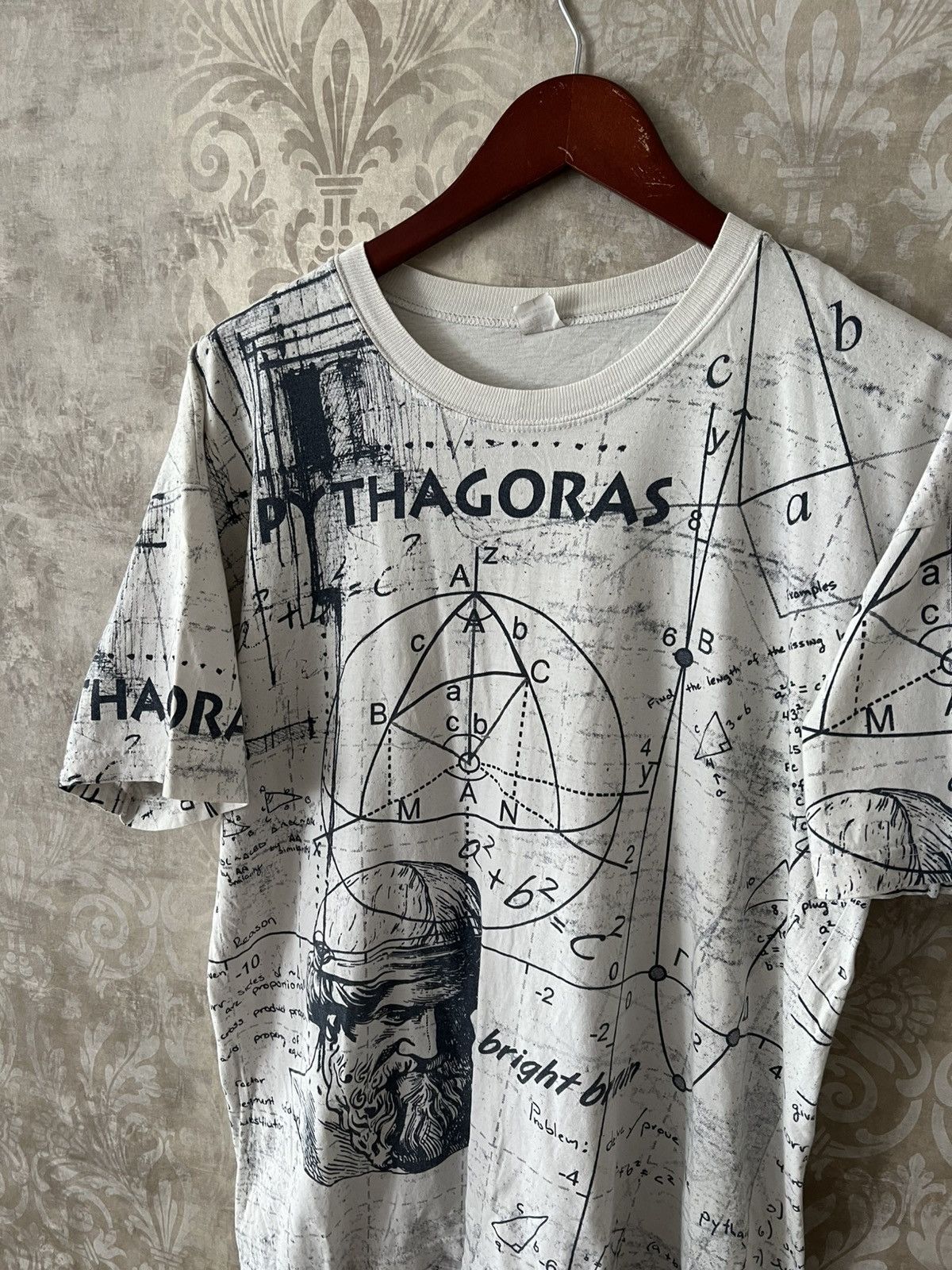 Vintage Vintage Pythagoras Graphic All Over Print Philosophy Tee Size US L / EU 52-54 / 3 - 4 Thumbnail