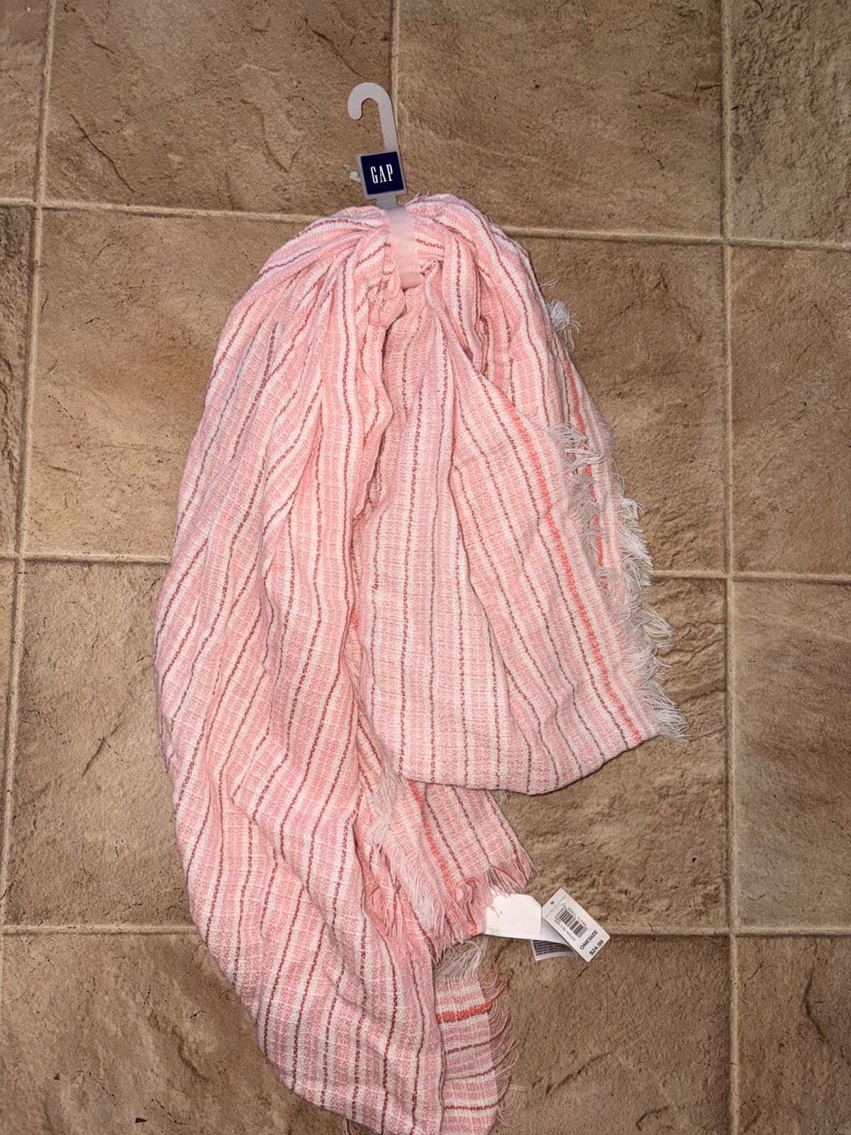 Gap Brand new Gap scarf Size ONE SIZE - 1 Preview