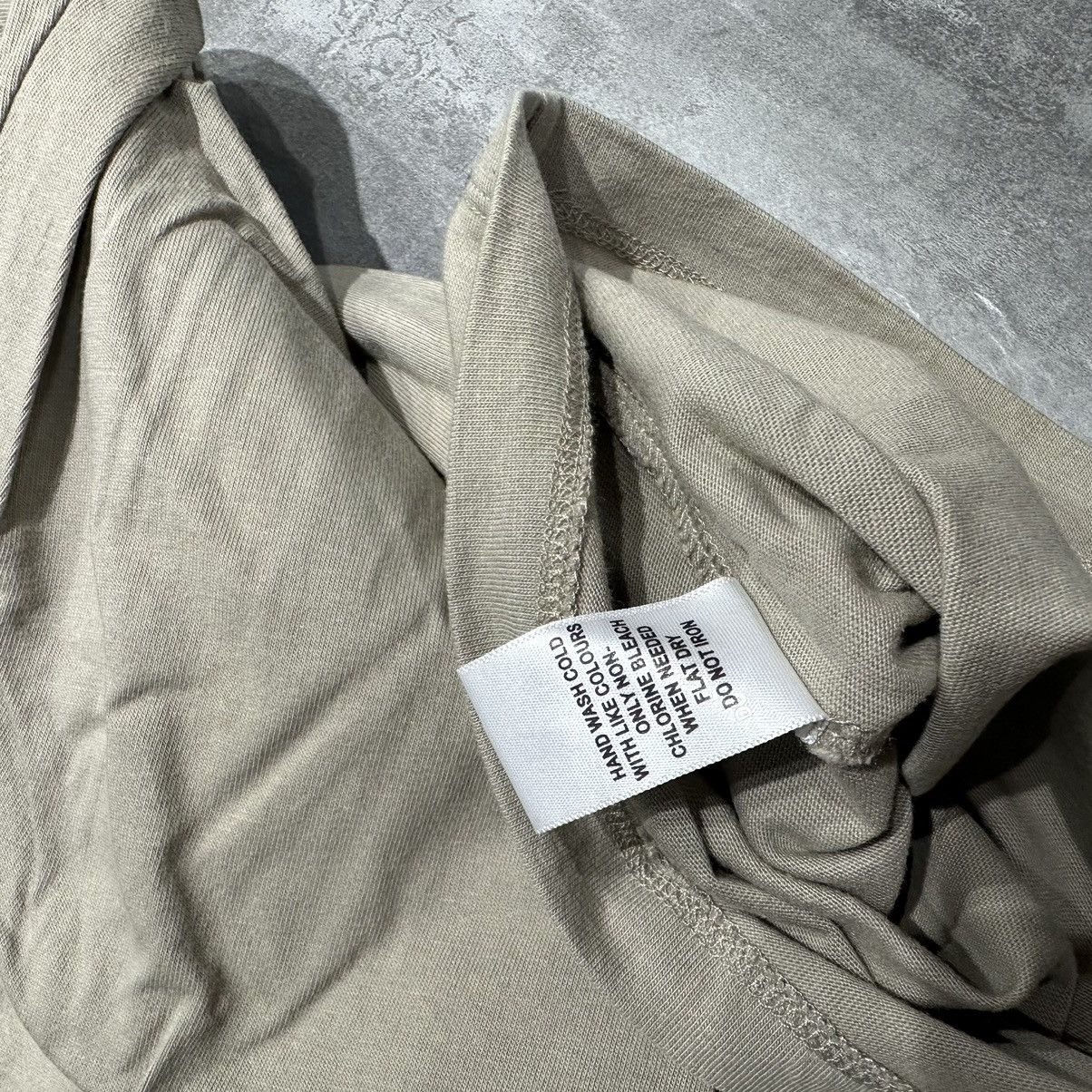 Essentials Essentials-F.O.G Front Logo Longsleeve Tee - Olive Size US L / EU 52-54 / 3 - 7 Thumbnail