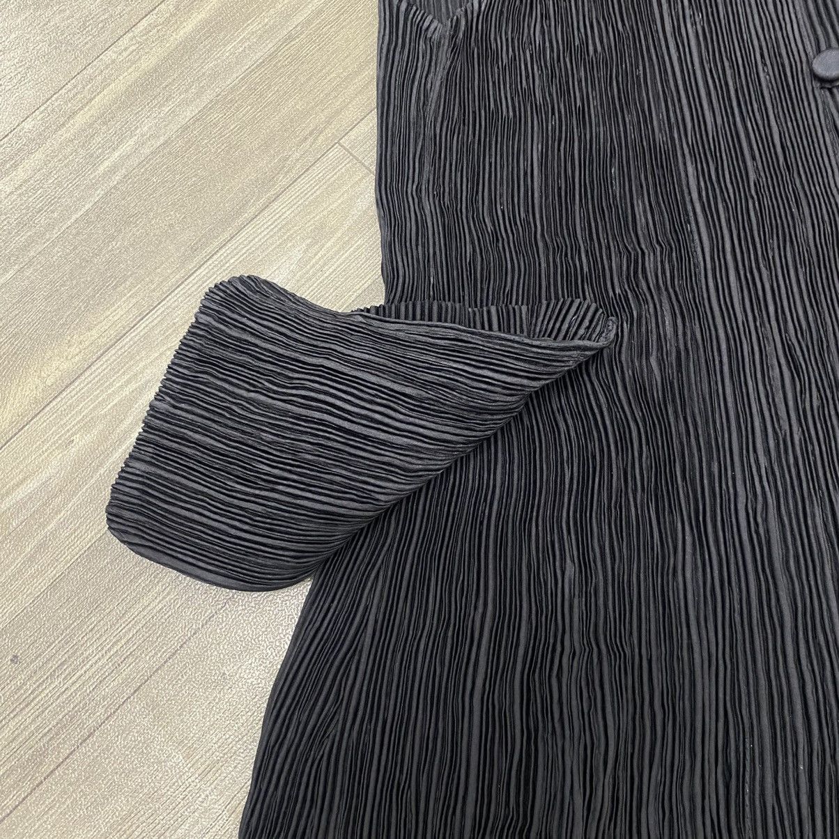Issey Miyake Vintage Issey Miyake Pleats Please Black Blazer Button Up Size US M / EU 48-50 / 2 - 8 Thumbnail