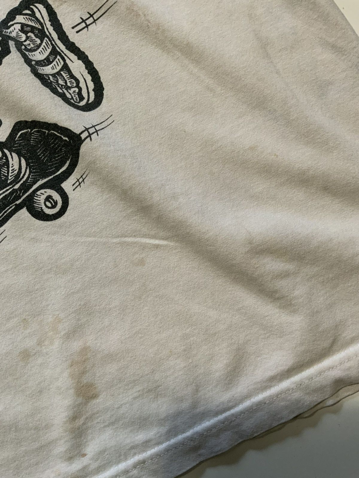 Famous Stars And Straps VTG Y2K Famous Stars Straps Skull Skeleton Skateboard TShirt Size US XXL / EU 58 / 5 - 11 Thumbnail