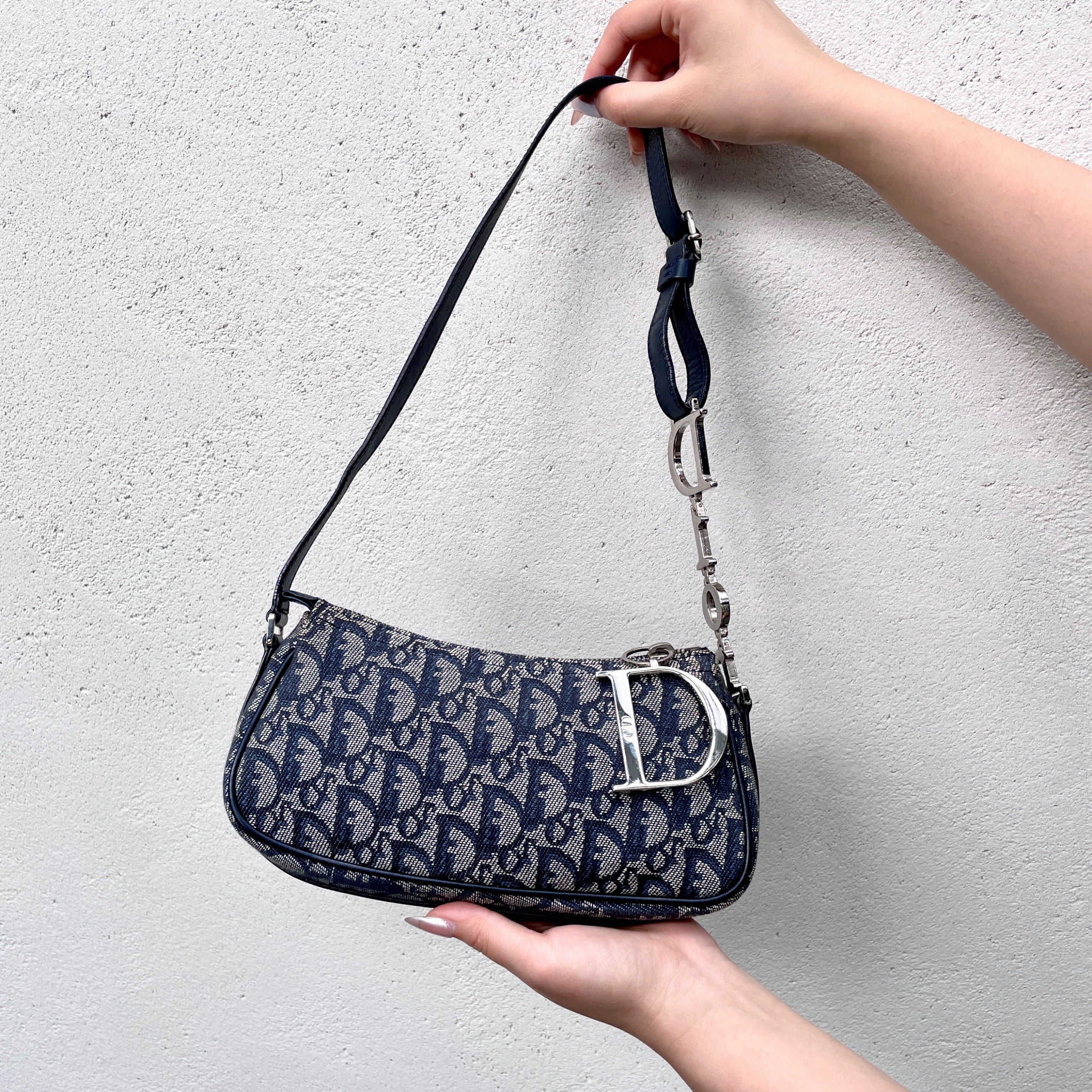 Dior Christian Dior Trotter Canvas D Pendant Shoulder Bag/Pouch Navy &Amp; Silver Size ONE SIZE - 1 Thumbnail