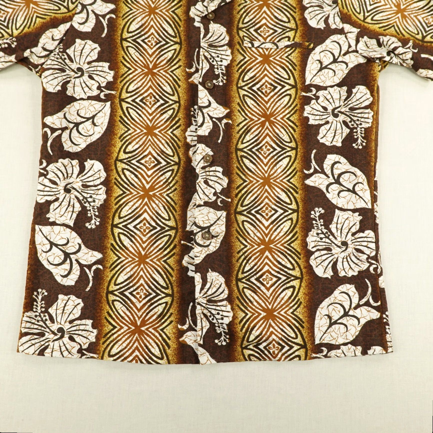 Vintage VINTAGE Napili Men's Shirt Short Sleeve Button-Up Hawaiian Floral 70s Brown Aloha Camp Casual Size US L / EU 52-54 / 3 - 3 Thumbnail