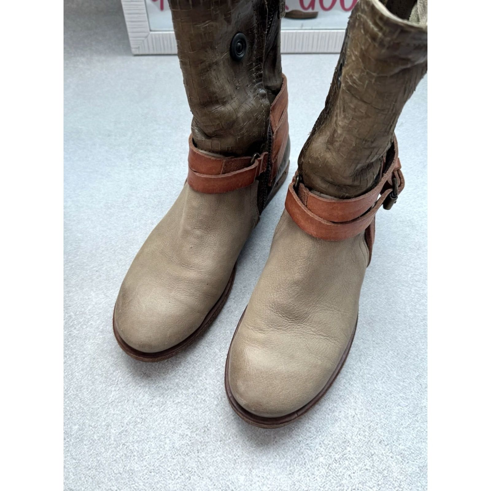 A.S.98 VINTAGE A.S 98 Airtep Swamp Ankle Women Leather Biker Boots Size 37 US 6.5 Beige 80s 90s A.S98 Shoes Womens Boots Size US 7 / IT 37 - 3 Thumbnail