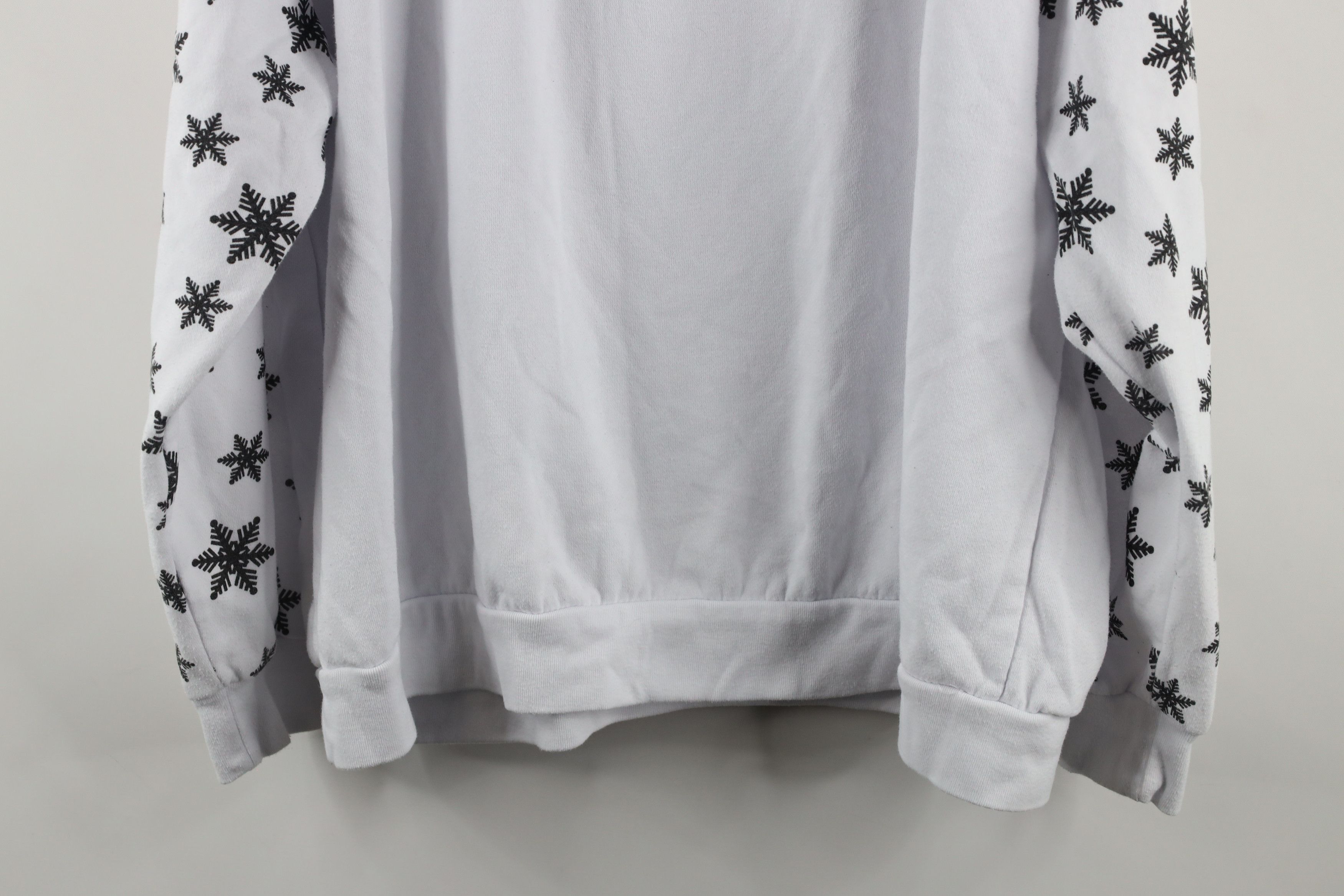 Disney × Vintage Vintage Disney Before Christmas All Over Print Sweatshirt Size XXL / US 16-18 / IT 52-54 - 14 Thumbnail