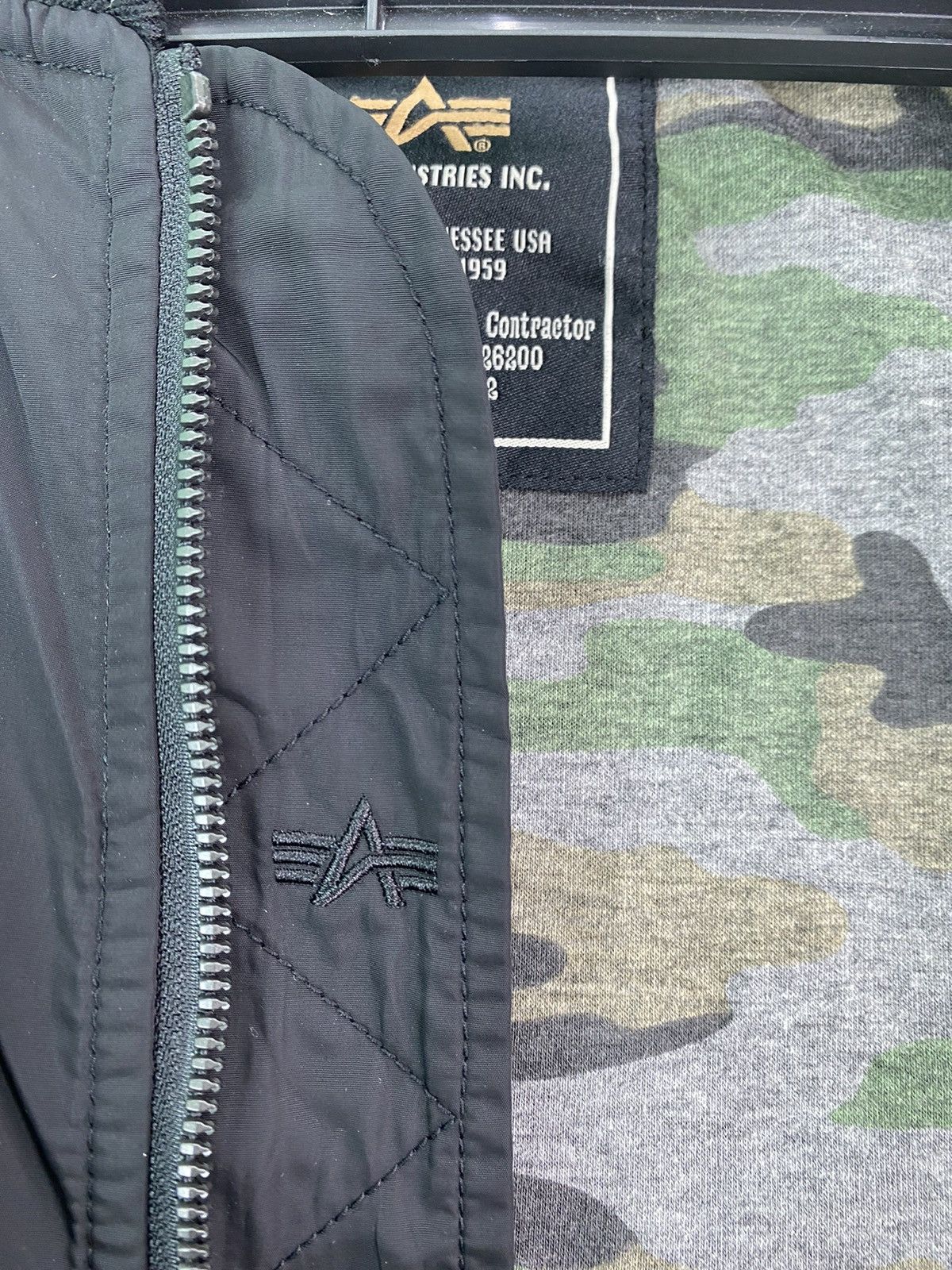 Alpha Industries Alpha industri Size US M / EU 48-50 / 2 - 7 Thumbnail