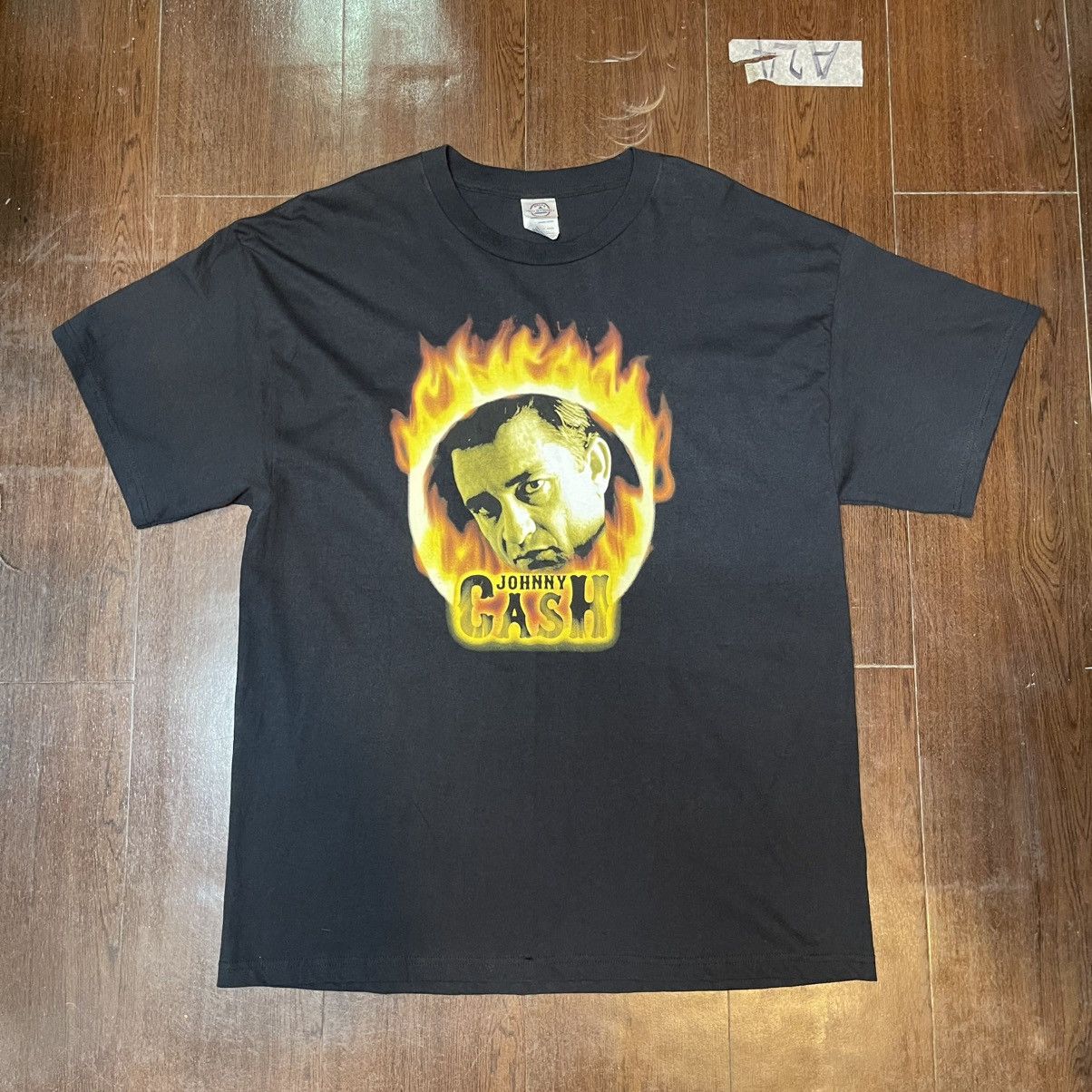 Vintage Vintage 2004 Johnny Cash Ring of Fire T-Shirt XL Size US XL / EU 56 / 4 - 1 Thumbnail