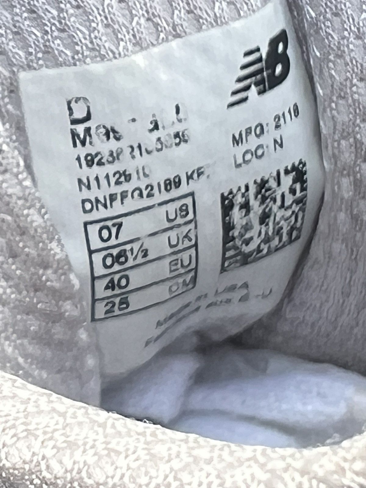 New Balance CLEAN New Balance 990v5 Grey Made in USA size 7 Mens Shoes Size US 7 / EU 40 - 8 Thumbnail