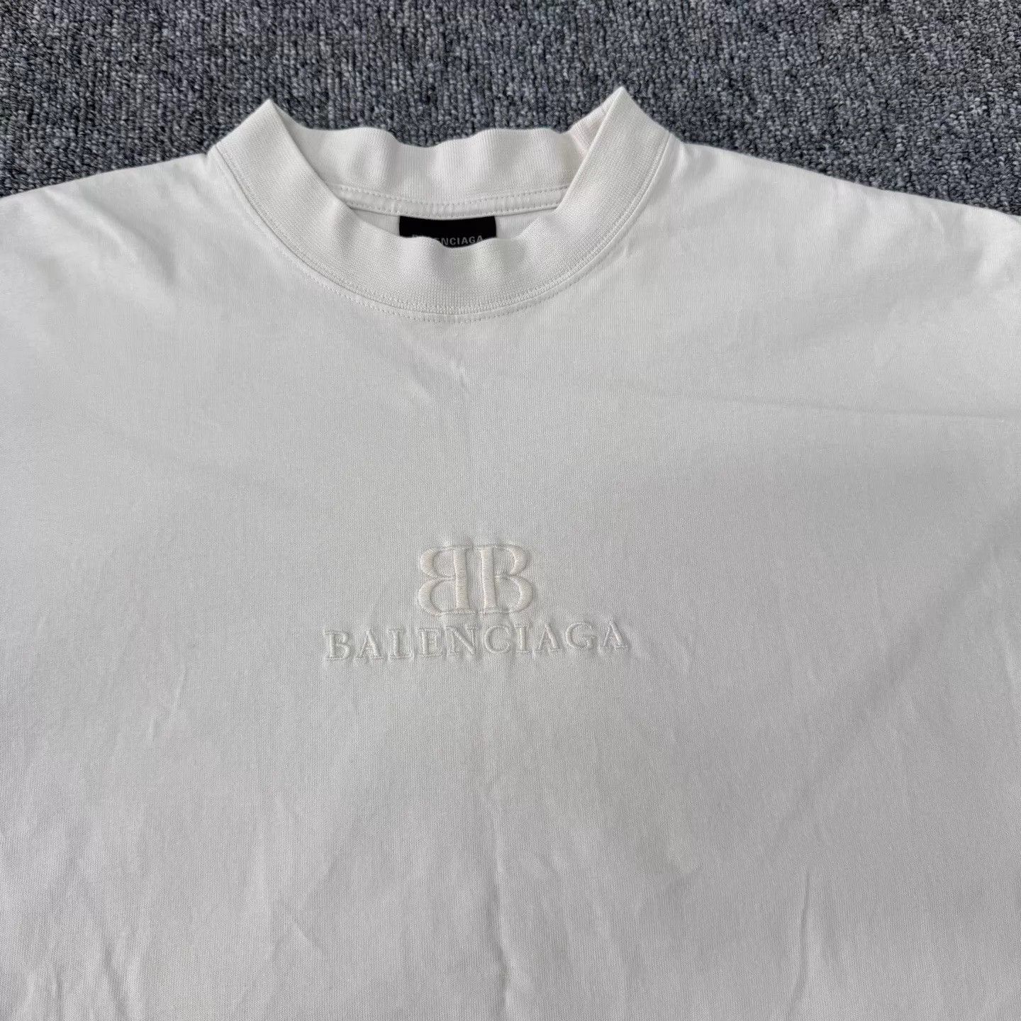 Balenciaga Balenciaga BB Embroidered Logo Short Sleeve Tee XS 99 New Size US XS / EU 42 / 0 - 4 Thumbnail
