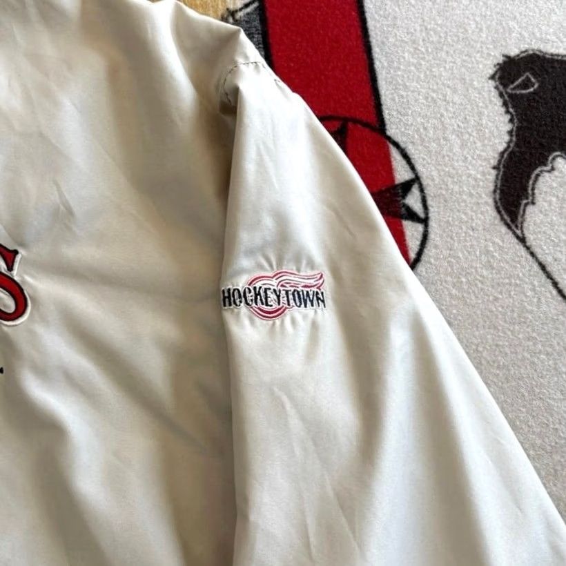 Vintage Item Specifications: Brand: Nike Size US XL / EU 56 / 4 - 4 Thumbnail
