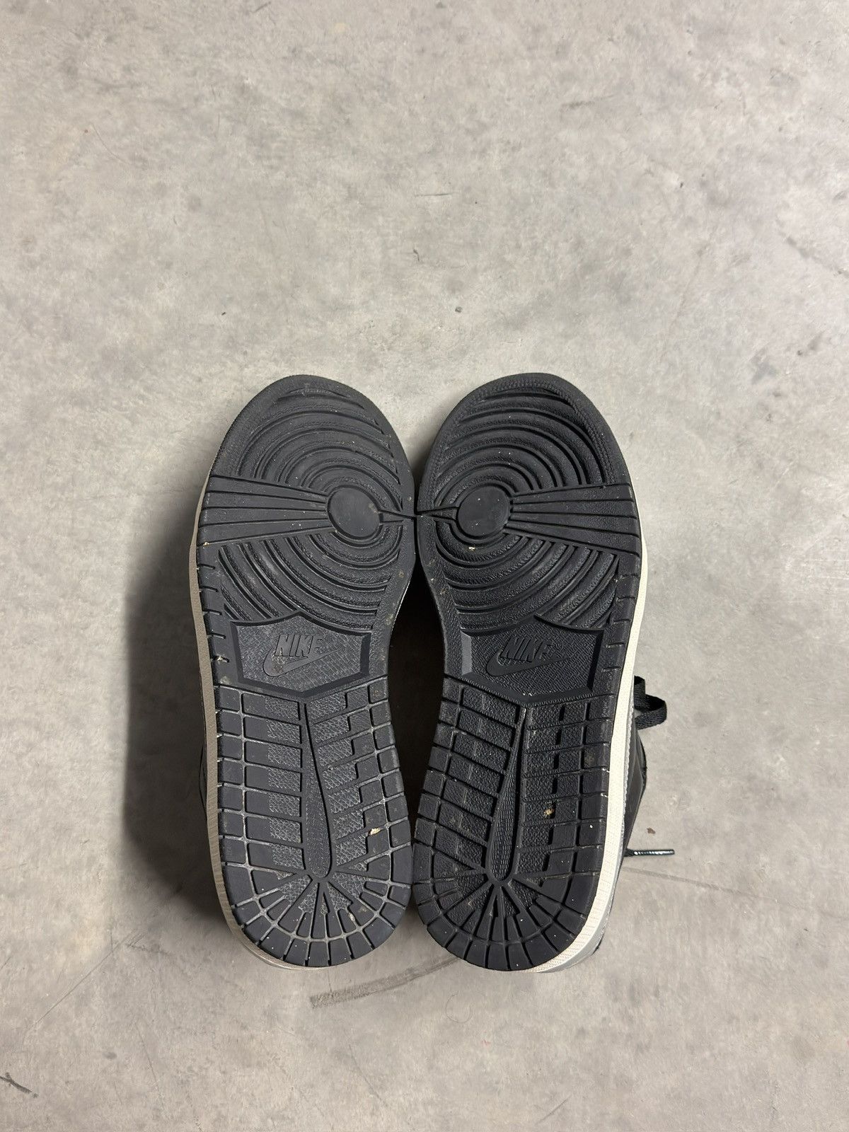Jordan Brand Jordan 1 Retro Low Shadow (2015) Size US 8.5 / EU 41-42 - 6 Thumbnail