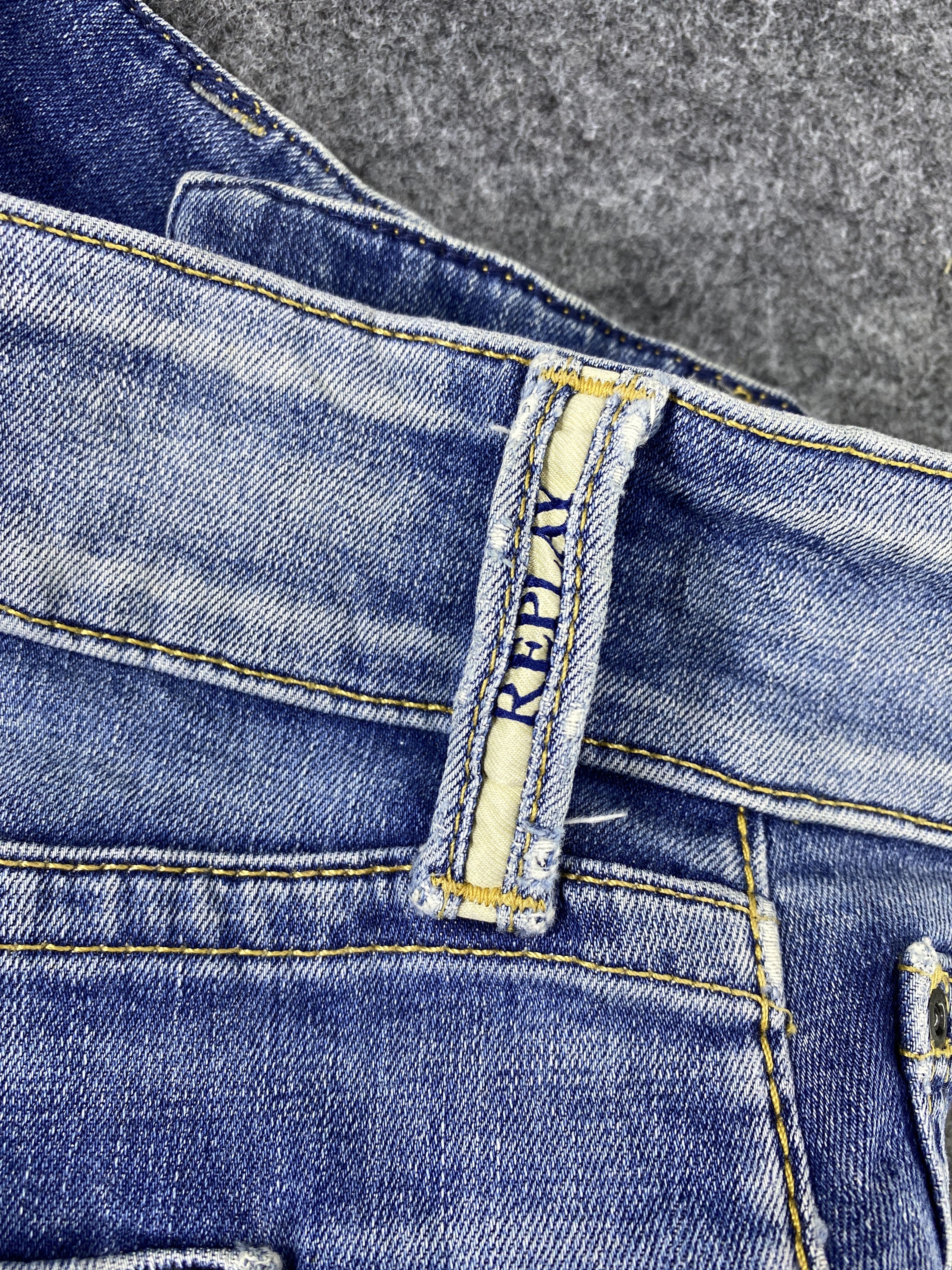 Jean Vintage Replay Distressed Blue Wash Denim- J1128 Size US 31 - 15 Thumbnail