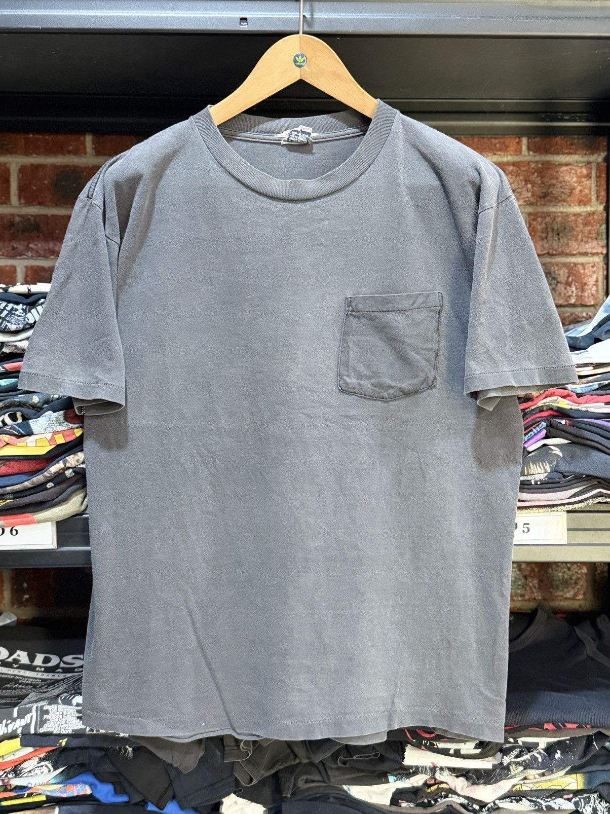 Reyn Spooner Thrashed Vintage 90s Reyn Spooner Pocket Sun Faded Tee Size US L / EU 52-54 / 3 - 1 Thumbnail
