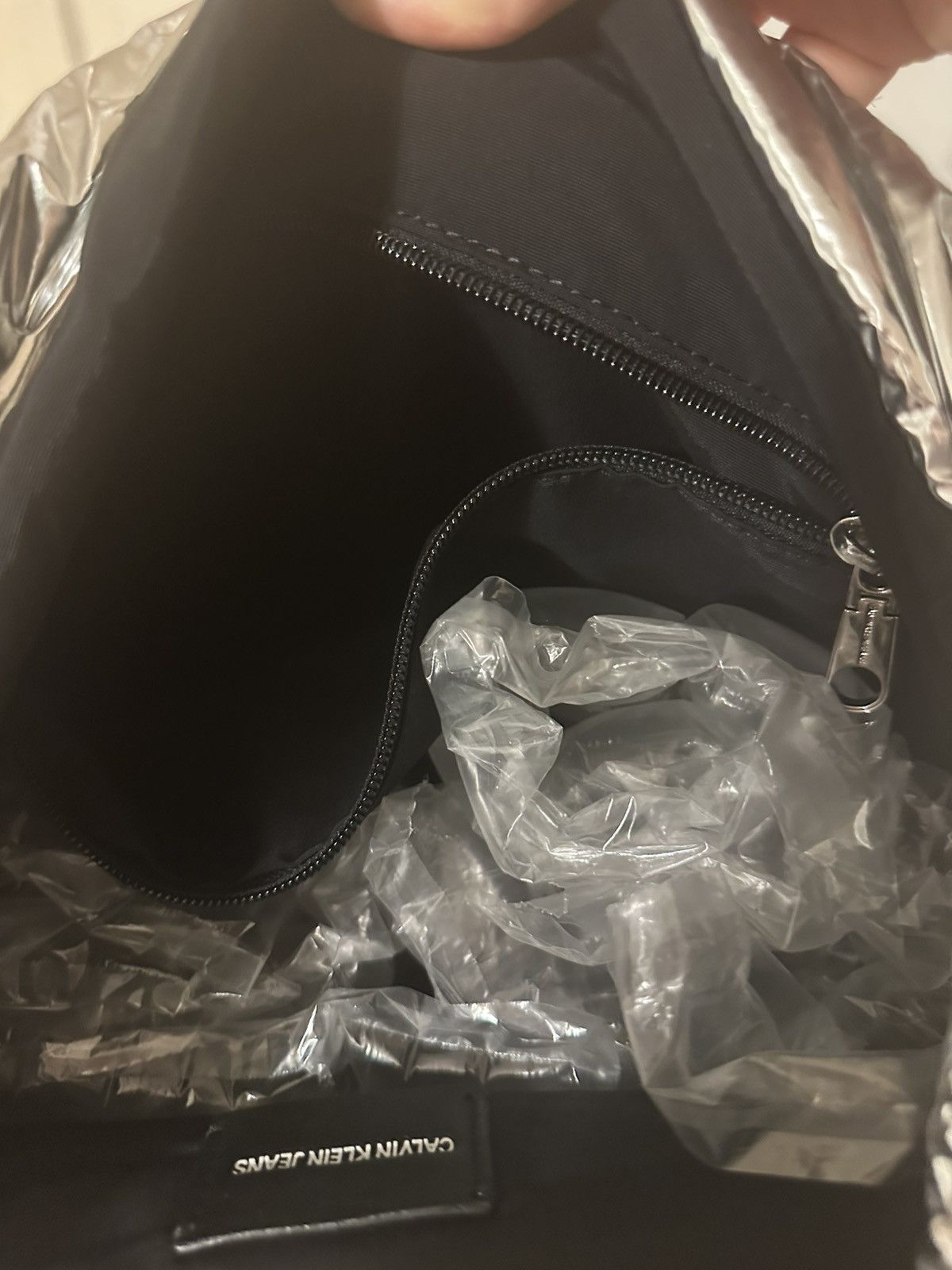 Calvin Klein Silver metallic backpack with detachable fannypack Size ONE SIZE - 13 Thumbnail