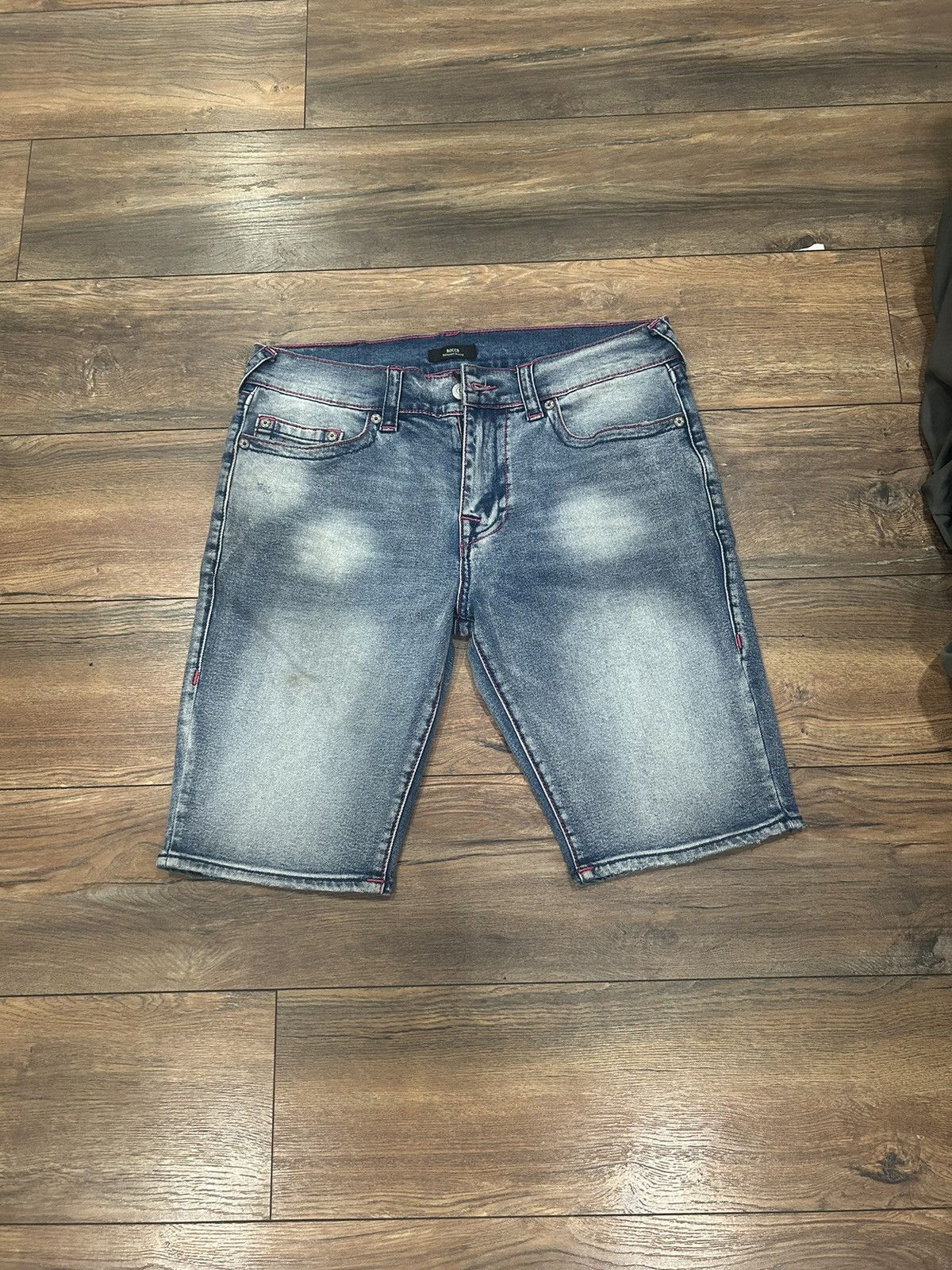 True Religion × Vintage True religion, jean shorts Size US 34 / EU 50 - 1 Thumbnail