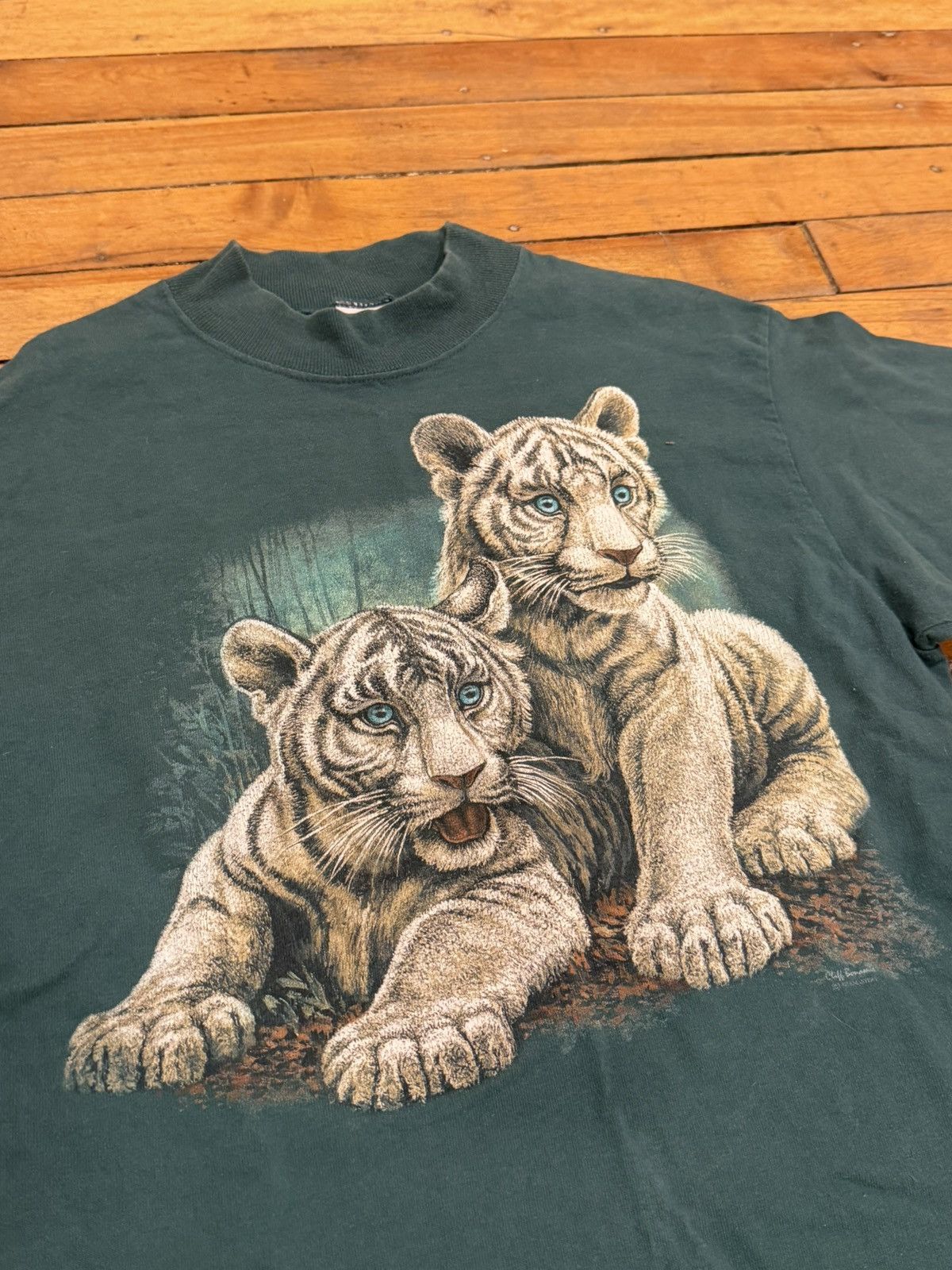 Vintage green snow tiger long sleeve tee cotton deluxe